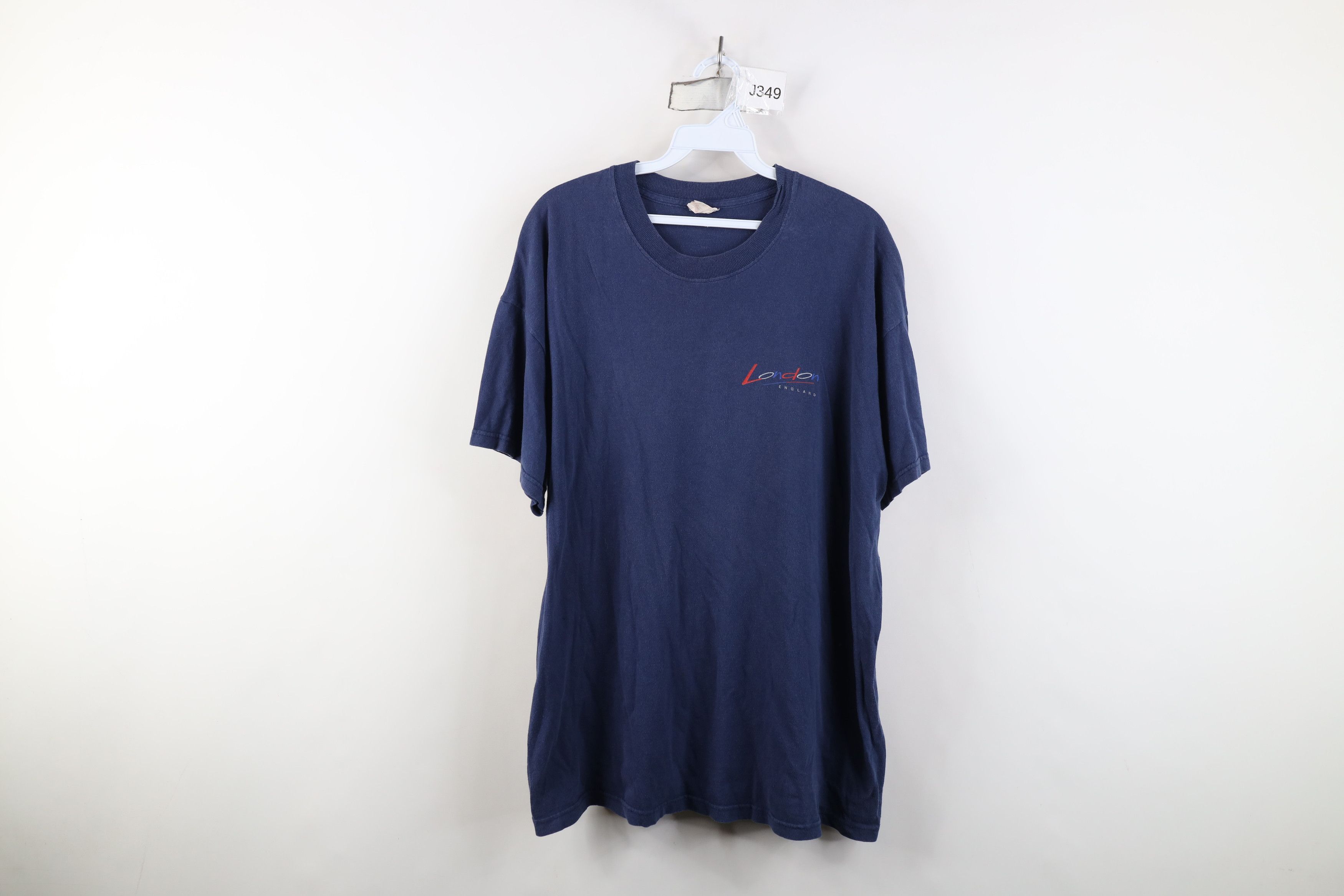 Vintage Vintage 90s Streetwear Spell Out London England T-Shirt Blue Size US XL / EU 56 / 4 - 1 Thumbnail