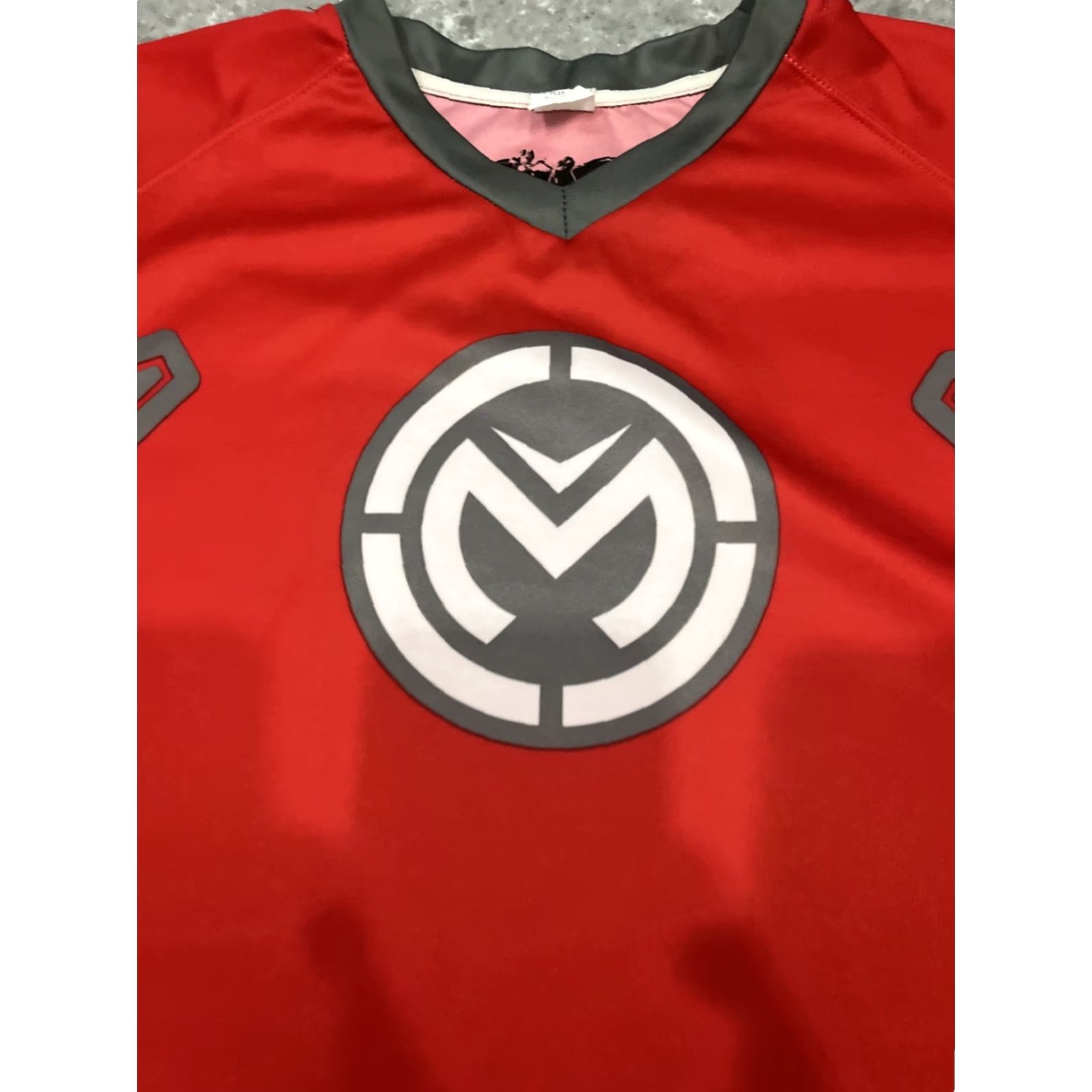 Vintage Moose Racing Jersey Shirt Men’s 2XL Long Sleeve V-Neck Red USA Motocross Qualifying Activewear T-Shirt Size US XXL / EU 58 / 5 - 3 Thumbnail