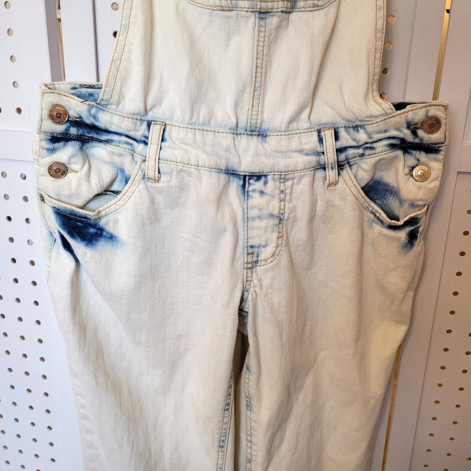 Mossimo Mossimo Women's Distressed Denim Overalls Acid Wash XS TP Size 26" / US 2 / IT 38 - 4 Thumbnail