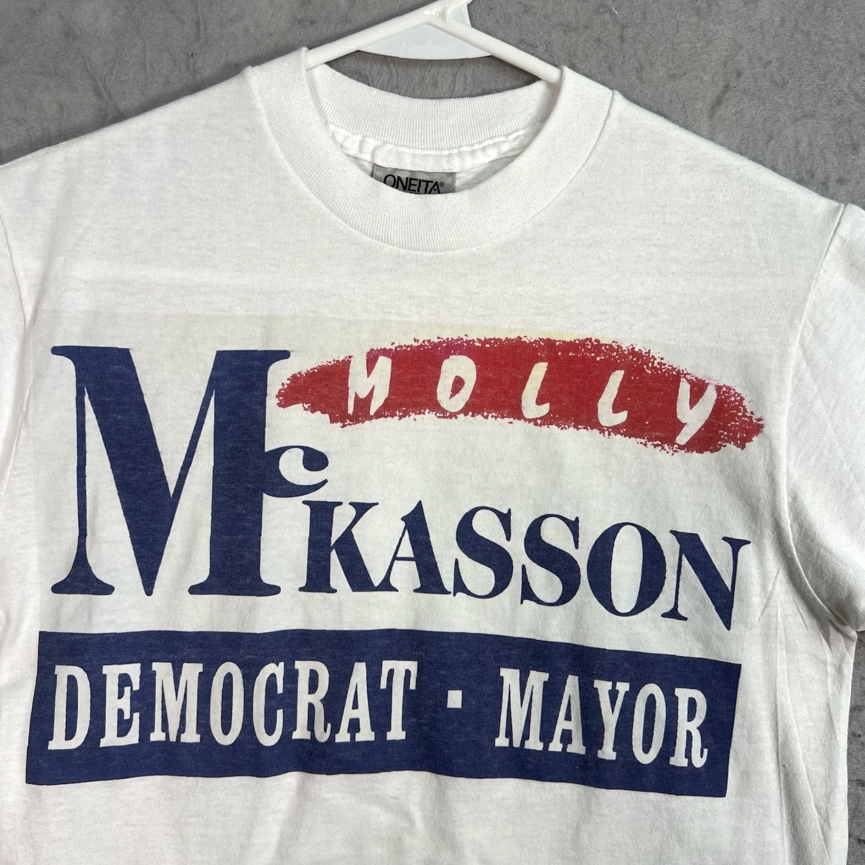 Vintage VINTAGE Molly McKasson Democrat Mayor T Shirt Adult Small White Mens Size US S / EU 44-46 / 1 - 4 Thumbnail