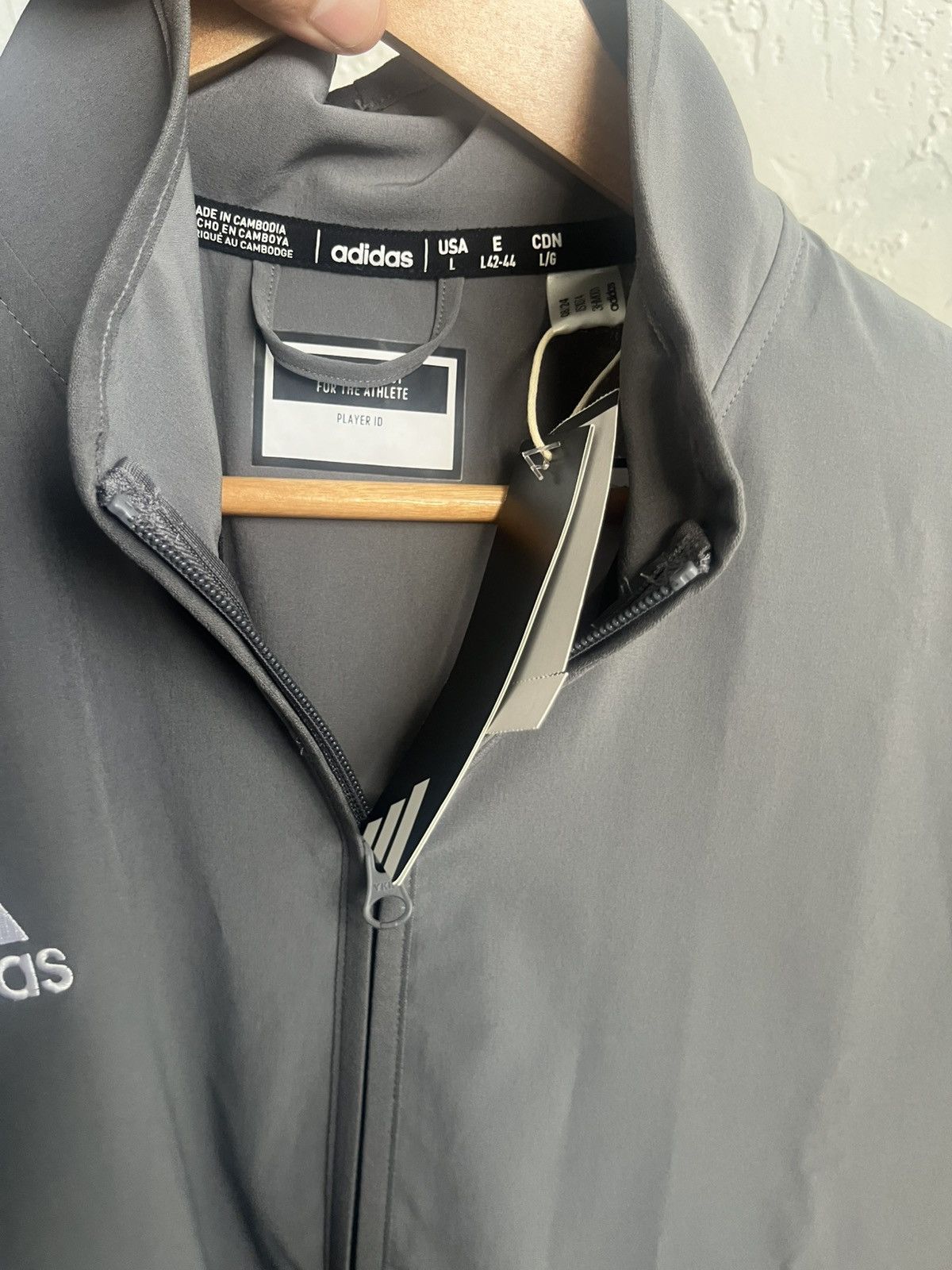 Adidas Adidas Lightweight Windbreaker Utility Jacket - Womens L Size L / US 10 / IT 46 - 8 Thumbnail