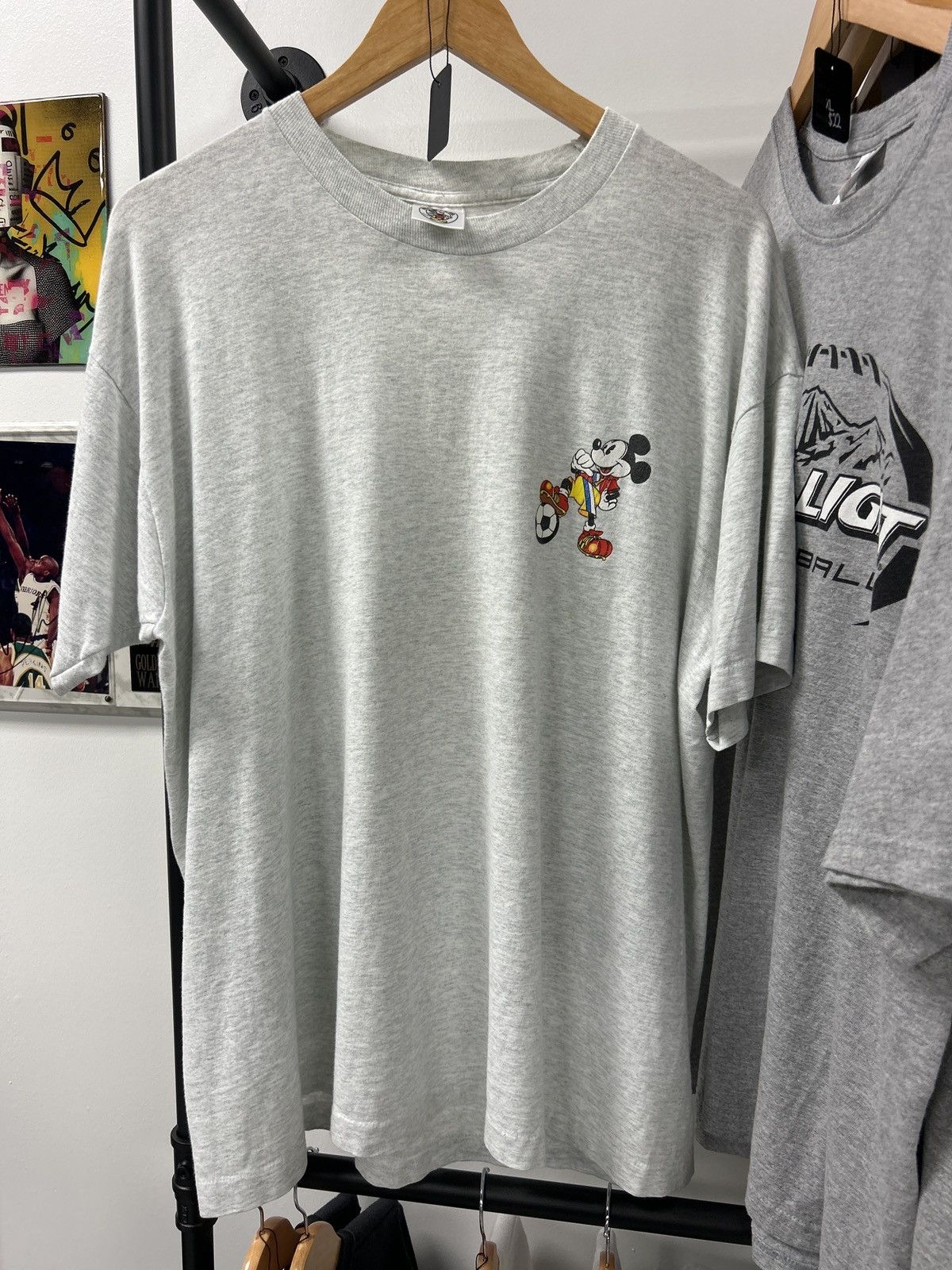 Mickey Mouse × Vintage International Soccer Mickey Mouse Tee Size US L / EU 52-54 / 3 - 2 Thumbnail