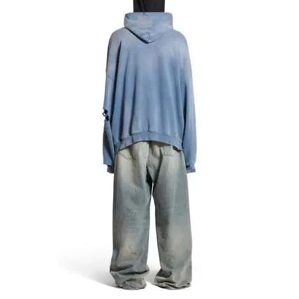 Balenciaga o1bcso1str0426 Paris Moon Hoodie Oversized In Blue Size US L / EU 52-54 / 3 - 5 Thumbnail