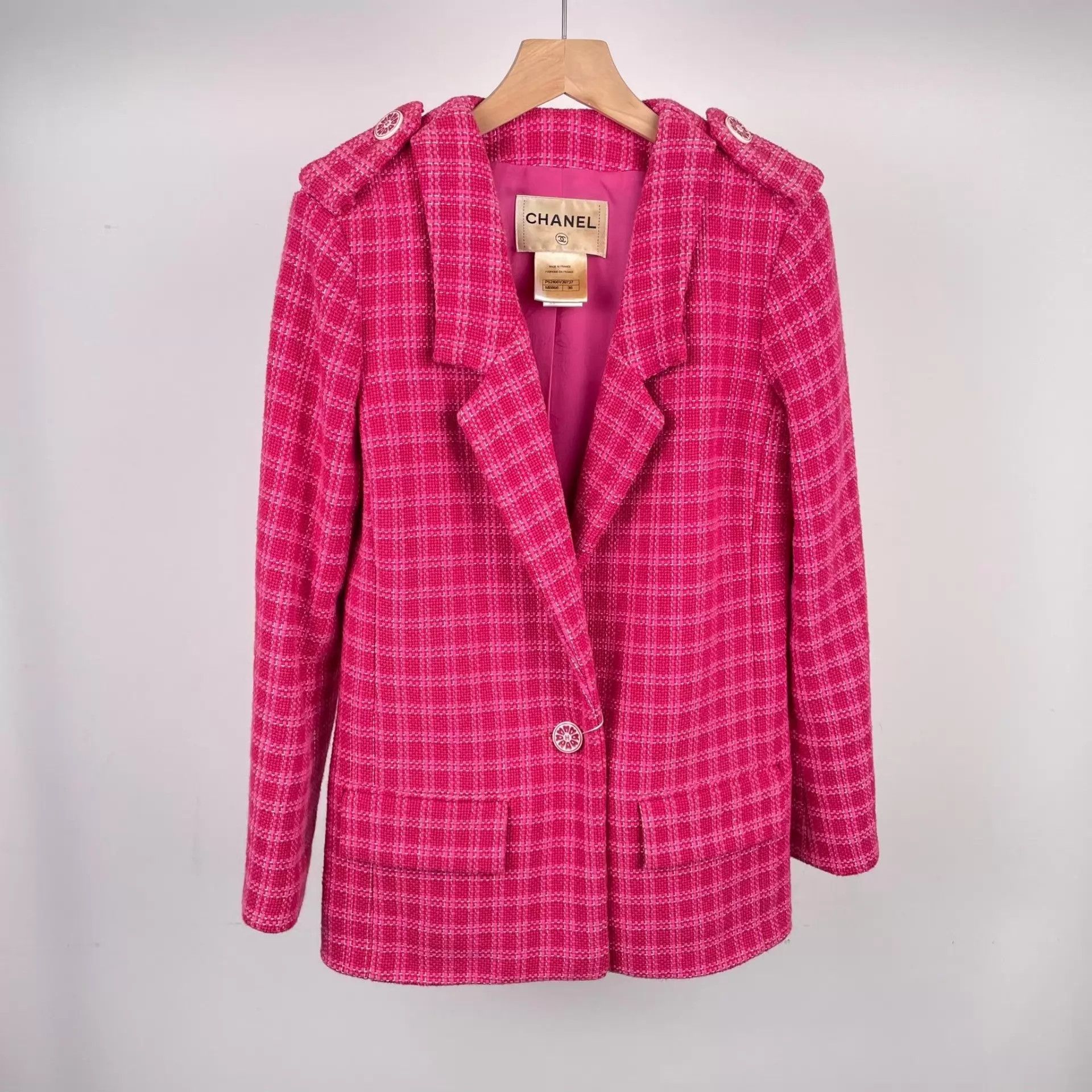 Chanel Chanel Seoul Runway Magenta Checker Knit Blazer 38 Size XS / US 0-2 / IT 36-38 - 1 Thumbnail