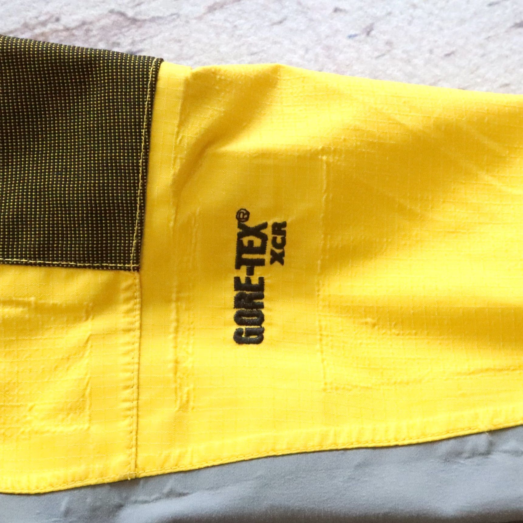 The North Face VINTAGE The North Face Summit Series Gore-Tex XCR Jacket Mens L Yellow GTX Summit Series Parka Jacket Size US L / EU 52-54 / 3 - 7 Thumbnail