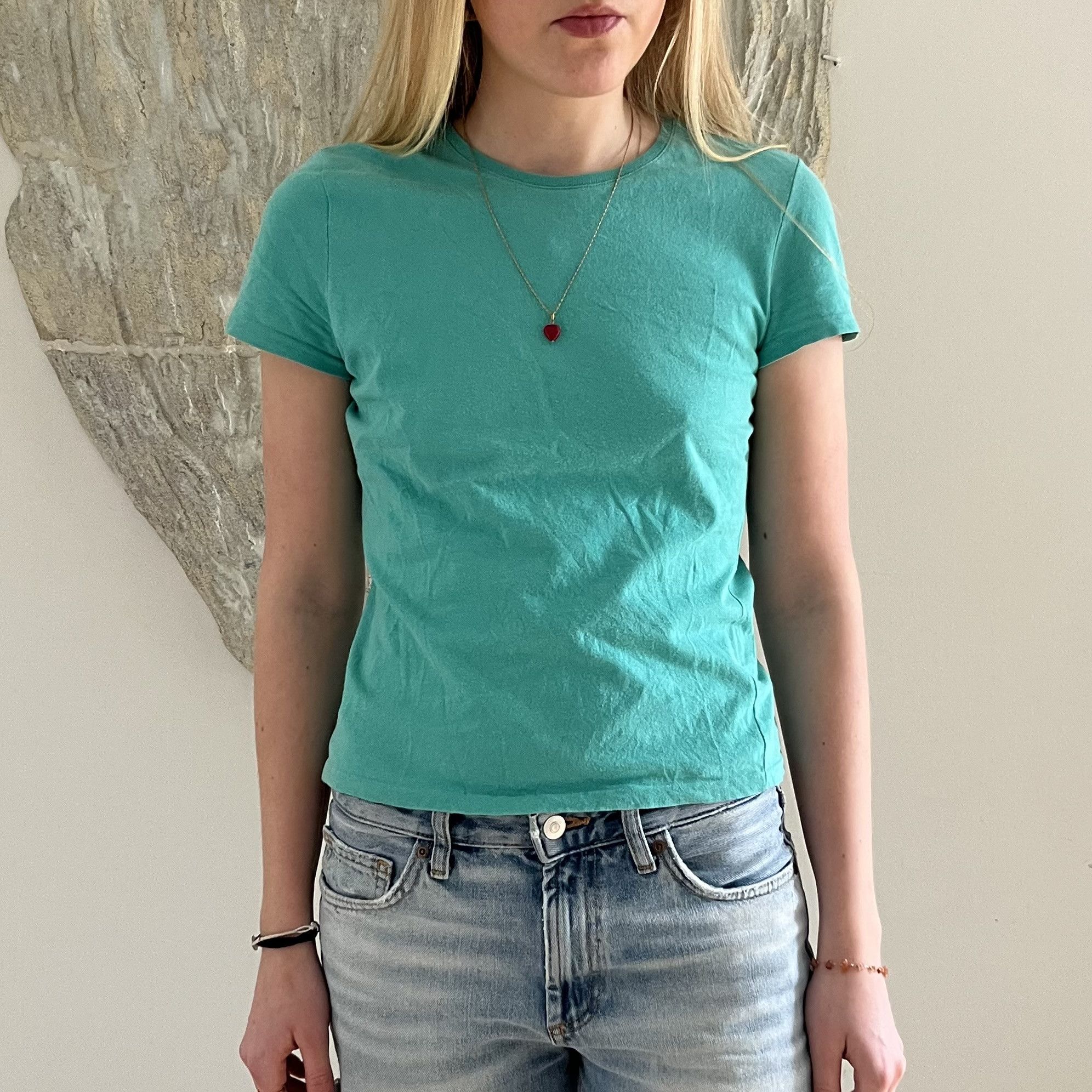 Gucci Gucci Baby T-Shirt with Logo on Back Size S / US 4 / IT 40 - 2 Thumbnail