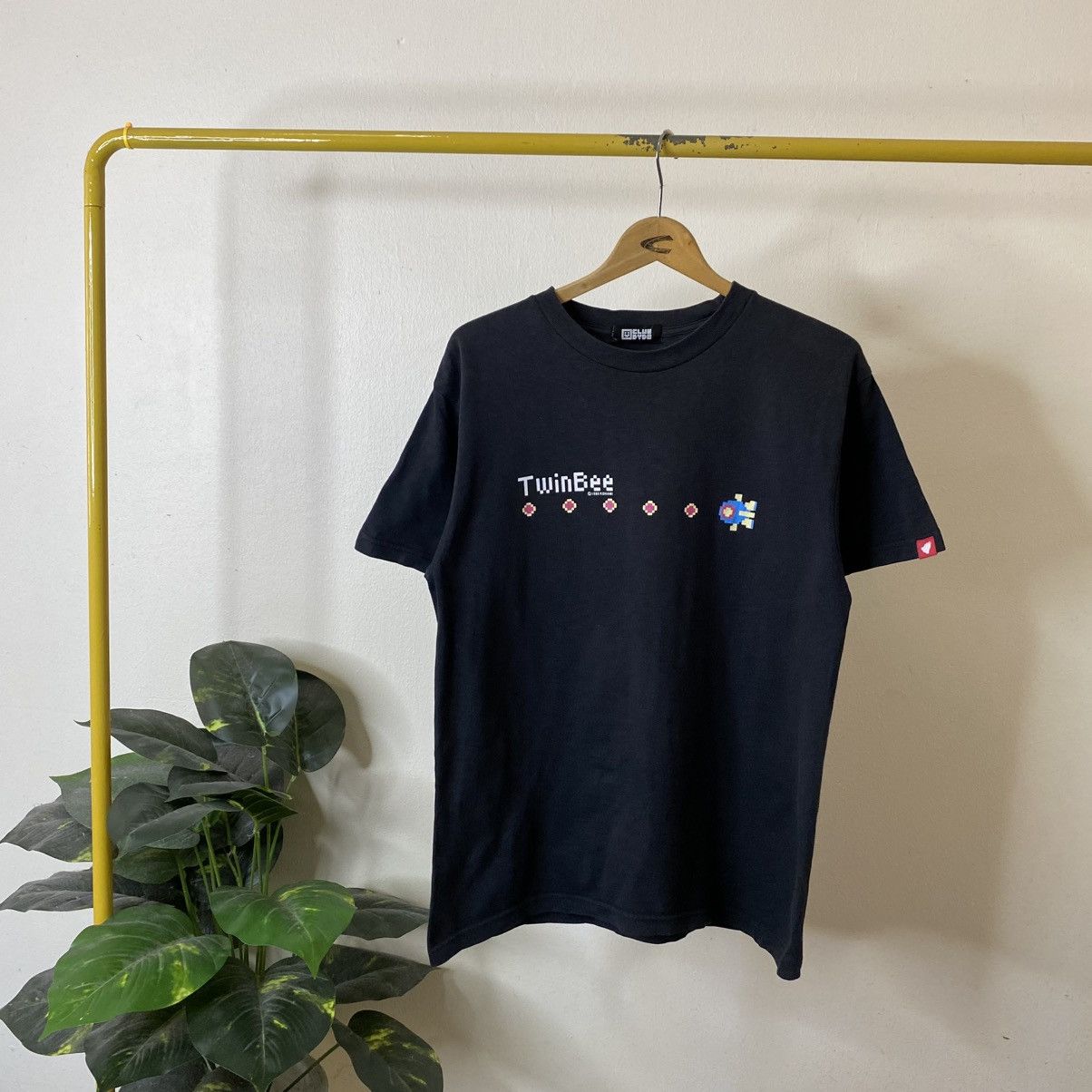 Vintage Vintage 90s TwinBee Konami Sega Video Games Promo Tee Size US M / EU 48-50 / 2 - 1 Thumbnail