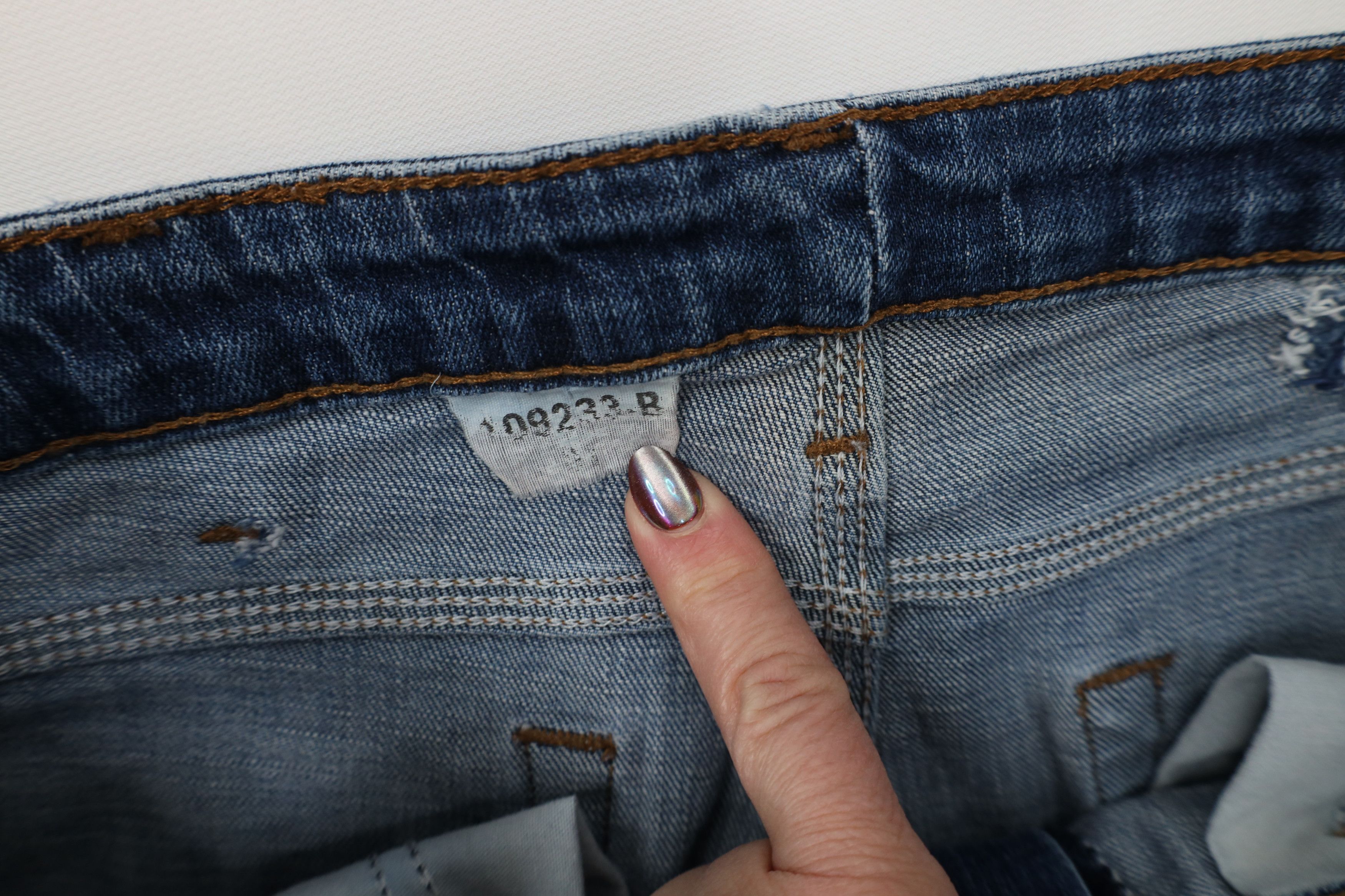 Carhartt Vintage Y2K Carhartt Spell Out Rhinestone Flared Denim Jeans Size 31" - 9 Thumbnail