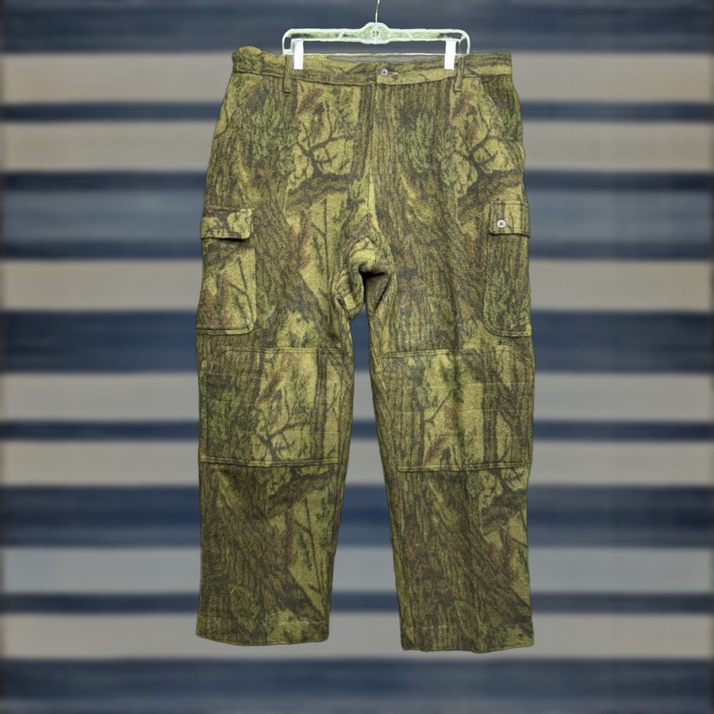 Vintage Columbia Horn Mesa Pants Mens 42 Camouflage Cargo Cotton Wool Belted Pockets Zip Button Vintage Style Cargo Pants Mens 42 Green Camouflage Size US 42 / EU 58 - 1 Thumbnail