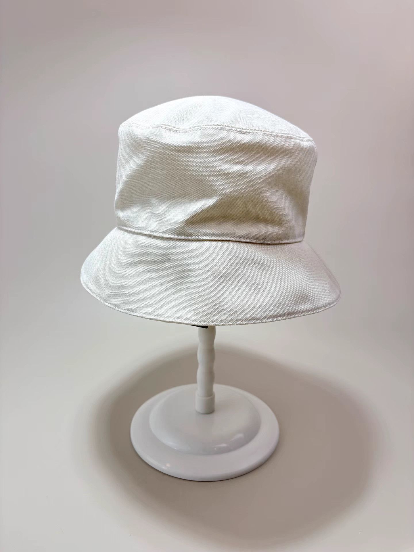 Fendi FENDI Logo Bucket Hat Size ONE SIZE - 2 Thumbnail