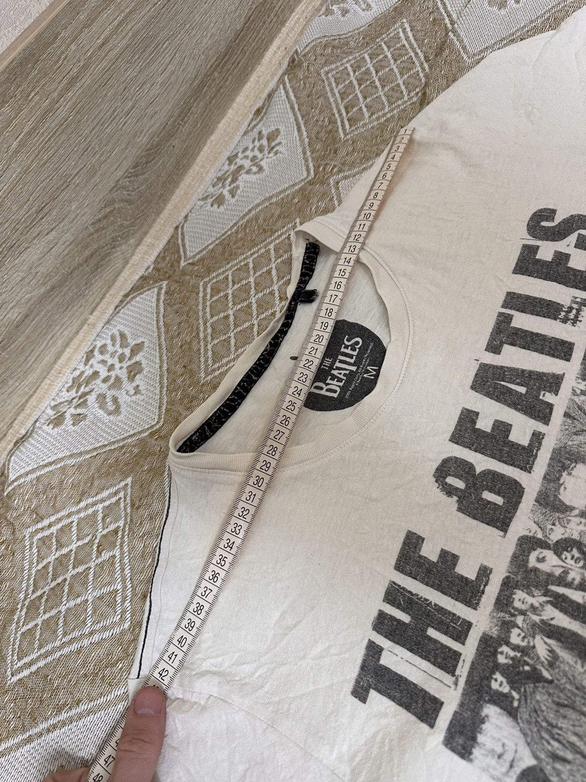 Apple 🔥 The Beatles Revolver Art T Shirt Rock Band Apple Vintage Size US M / EU 48-50 / 2 - 12 Thumbnail