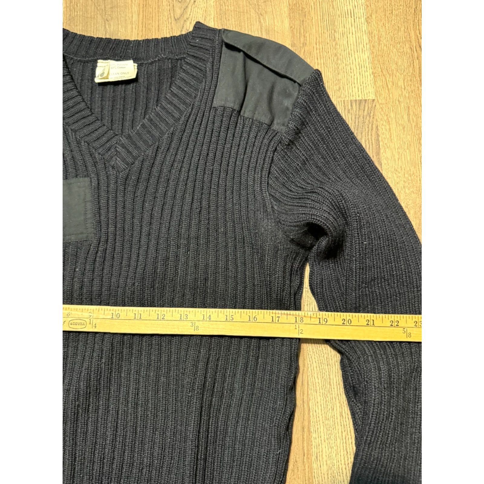 Vintage VINTAGE Brigade Quartermaster Sweater Mens 42 Black V-Neck Pullover 100% Wool Size US XL / EU 56 / 4 - 7 Thumbnail