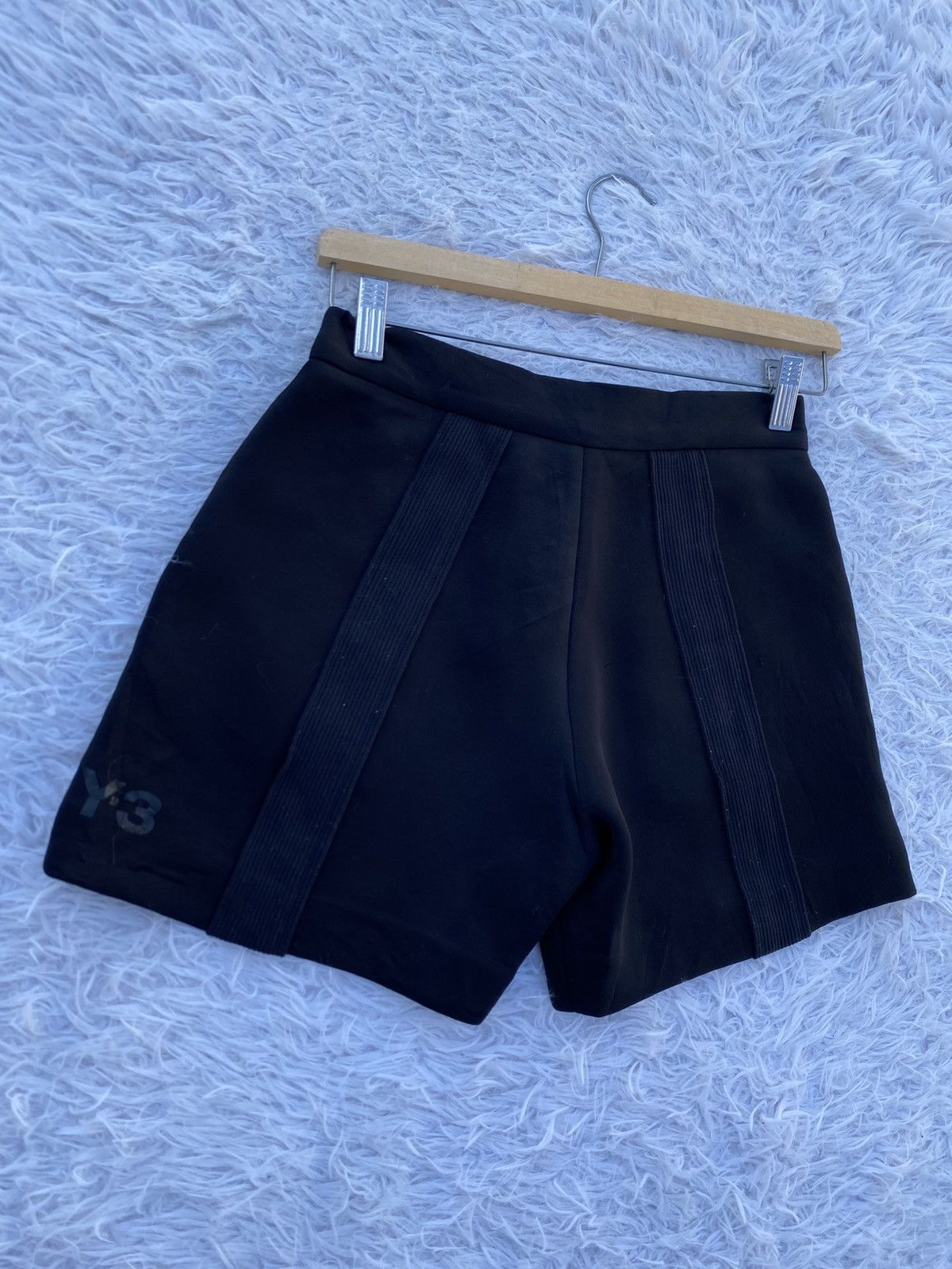 Adidas × Y-3 Rare Adidas x Yohji Yamamoto Y-3 Black Short Pants Size US 27 - 12 Thumbnail
