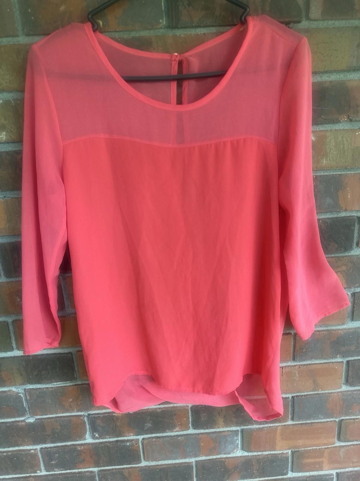 The Unbranded Brand Medium Open Back Semi Sheet Blouse Pink Size M / US 6-8 / IT 42-44 - 2 Thumbnail