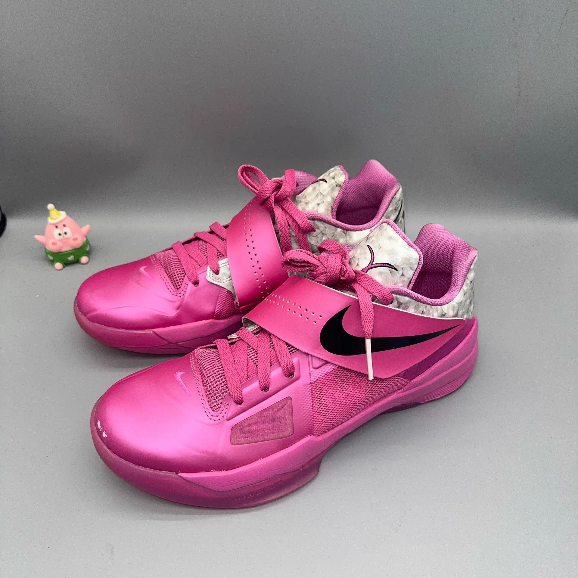 Nike Nike KD4 Pink 42.5 Size US 9.5 / EU 42-43 - 1 Thumbnail