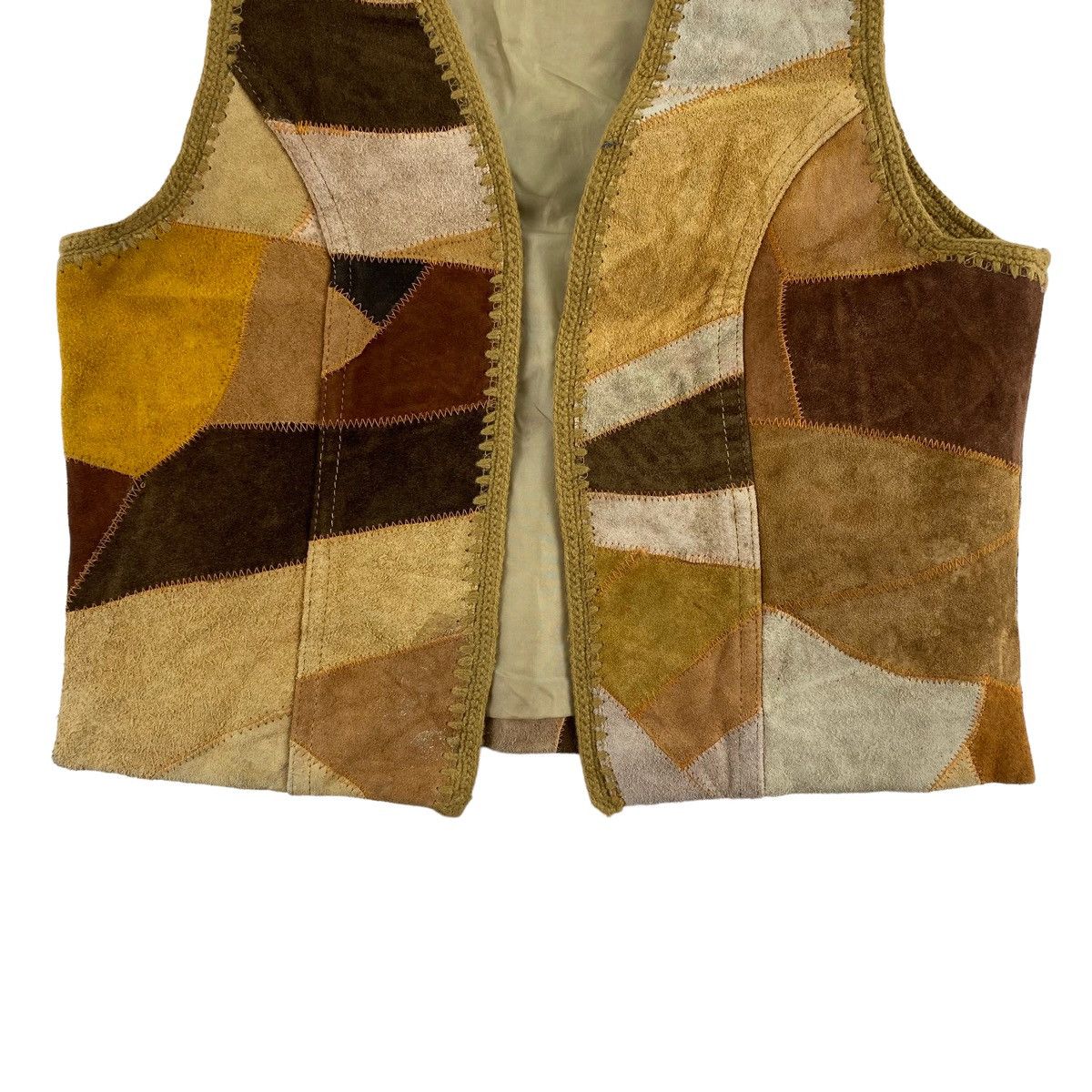 Japanese Brand × Leather JAPANESE BRAND Patchwork Sashiko Cowhide Leather Vest Size US XXS / EU 40 - 3 Thumbnail