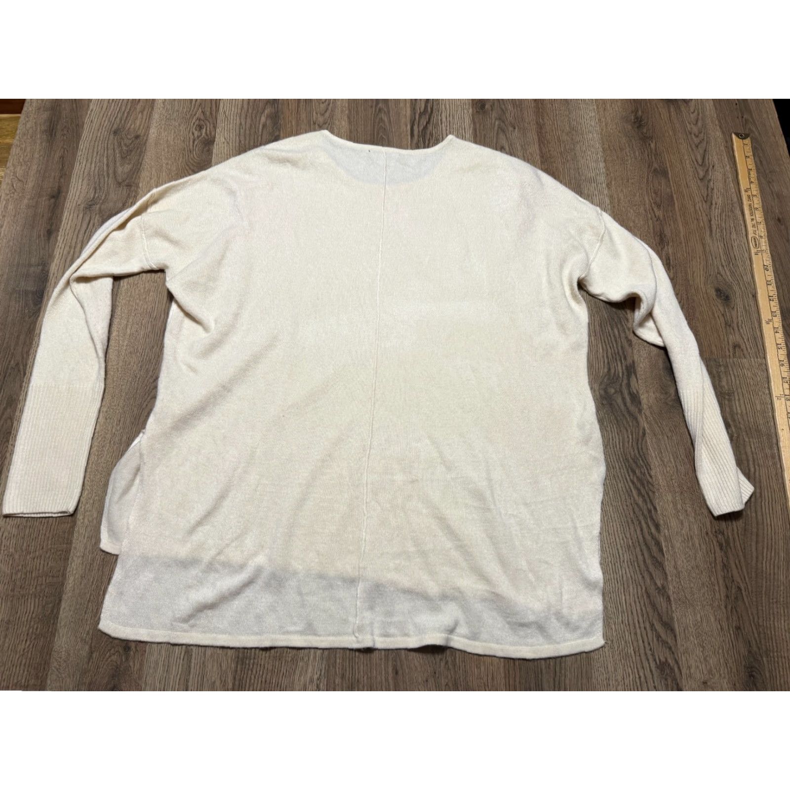 Vintage Staccato Shirt Women's Size Medium Yellow Long Sleeve Shirt T-Shirt Regular Fit Casual Modern Basic 100% Rayon Size M / US 6-8 / IT 42-44 - 2 Thumbnail