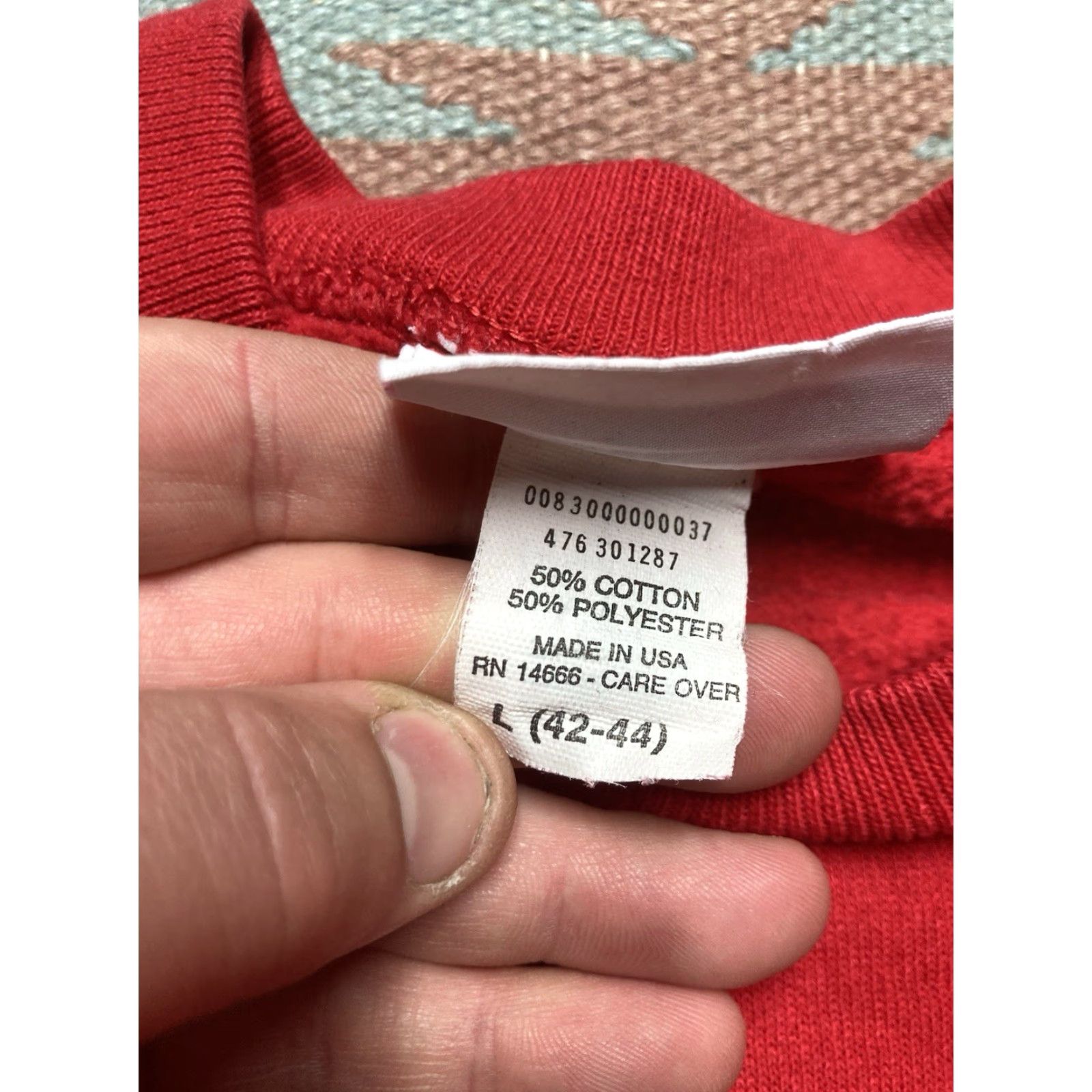 Vintage VINTAGE 80s crewneck sweatshirt Christmas Hillsdale Michigan Red L Men Pullover Shirt Size US L / EU 52-54 / 3 - 4 Thumbnail