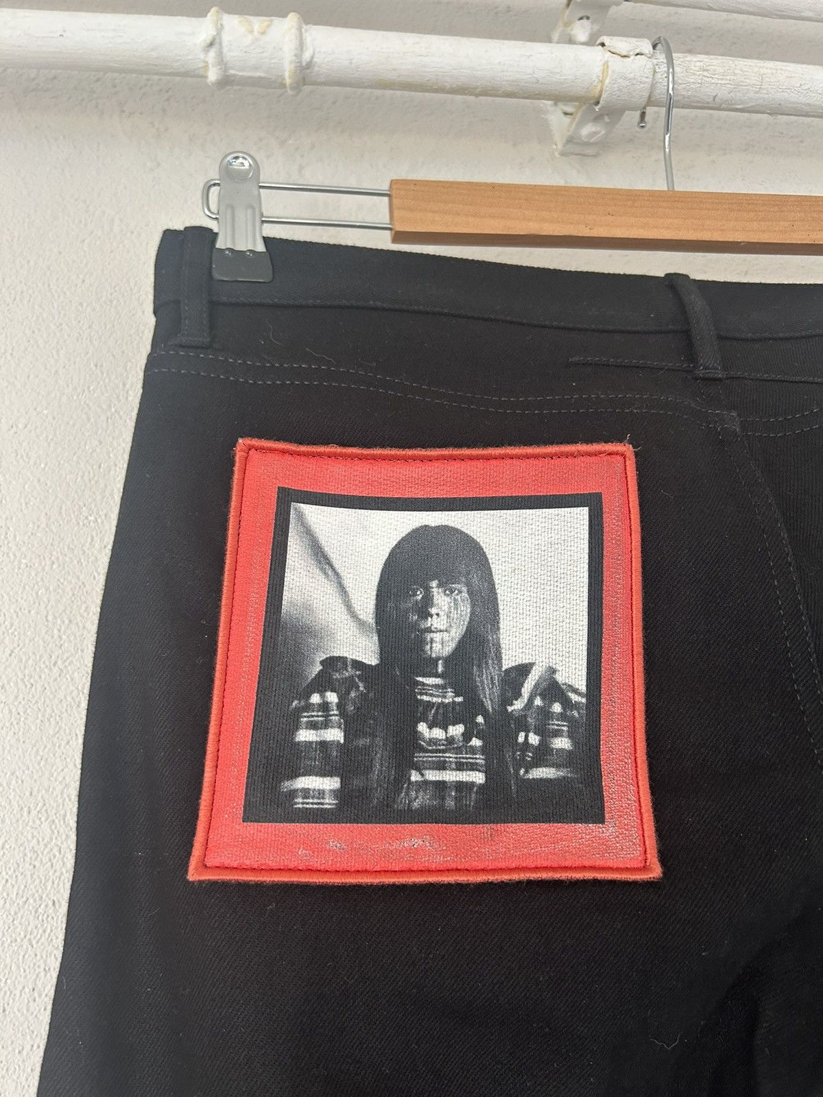 Givenchy Black Slim-Fit Jeans with Red Graphic Patch Size US 31 - 2 Thumbnail