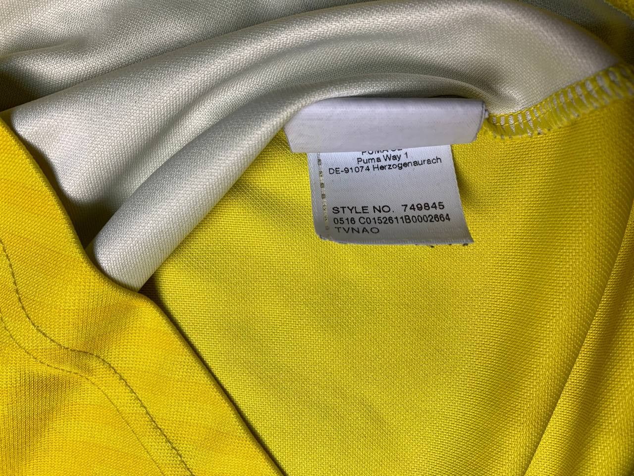 Puma BORUSSIA DORTMUND 2016 2017 HOME FOOTBALL SHIRT JERSEY Size US M / EU 48-50 / 2 - 4 Thumbnail