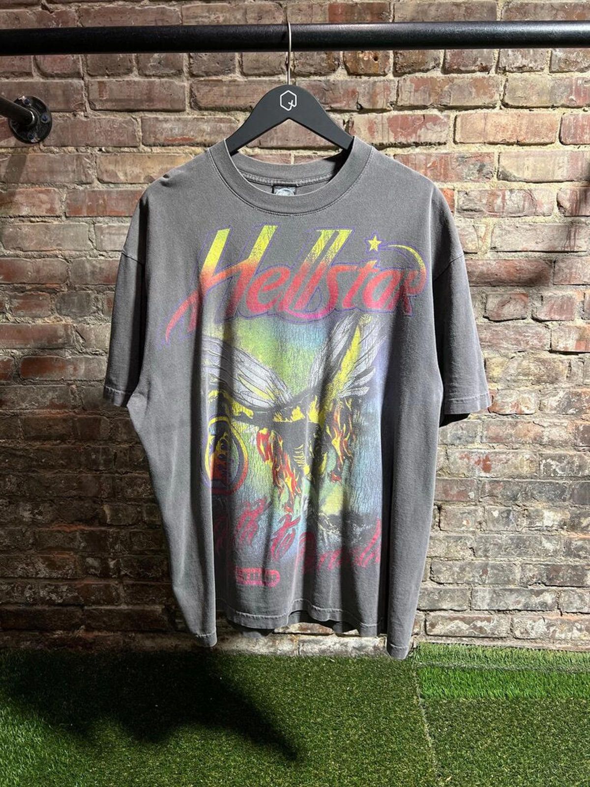 Vale Hellstar Worldwide Grey Tee 08 Tour Pink Sz. L Size ONE SIZE - 1 Thumbnail