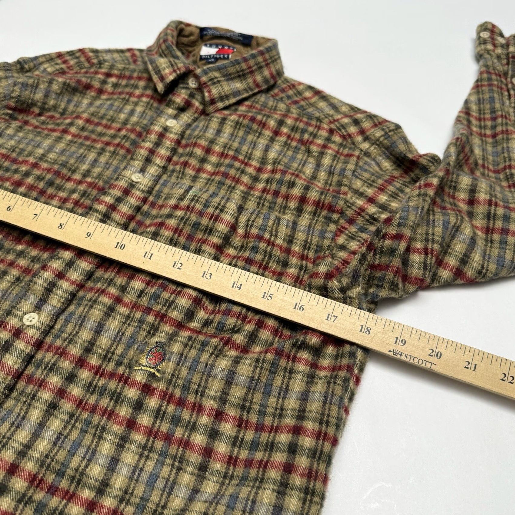Tommy Hilfiger VINTAGE Tommy Hilfiger Men’s Medium Brown Plaid Wool Flannel Button-Up Shirt 90s Mens M Brown Classic Wool Flannel Shirt Size US M / EU 48-50 / 2 - 7 Thumbnail