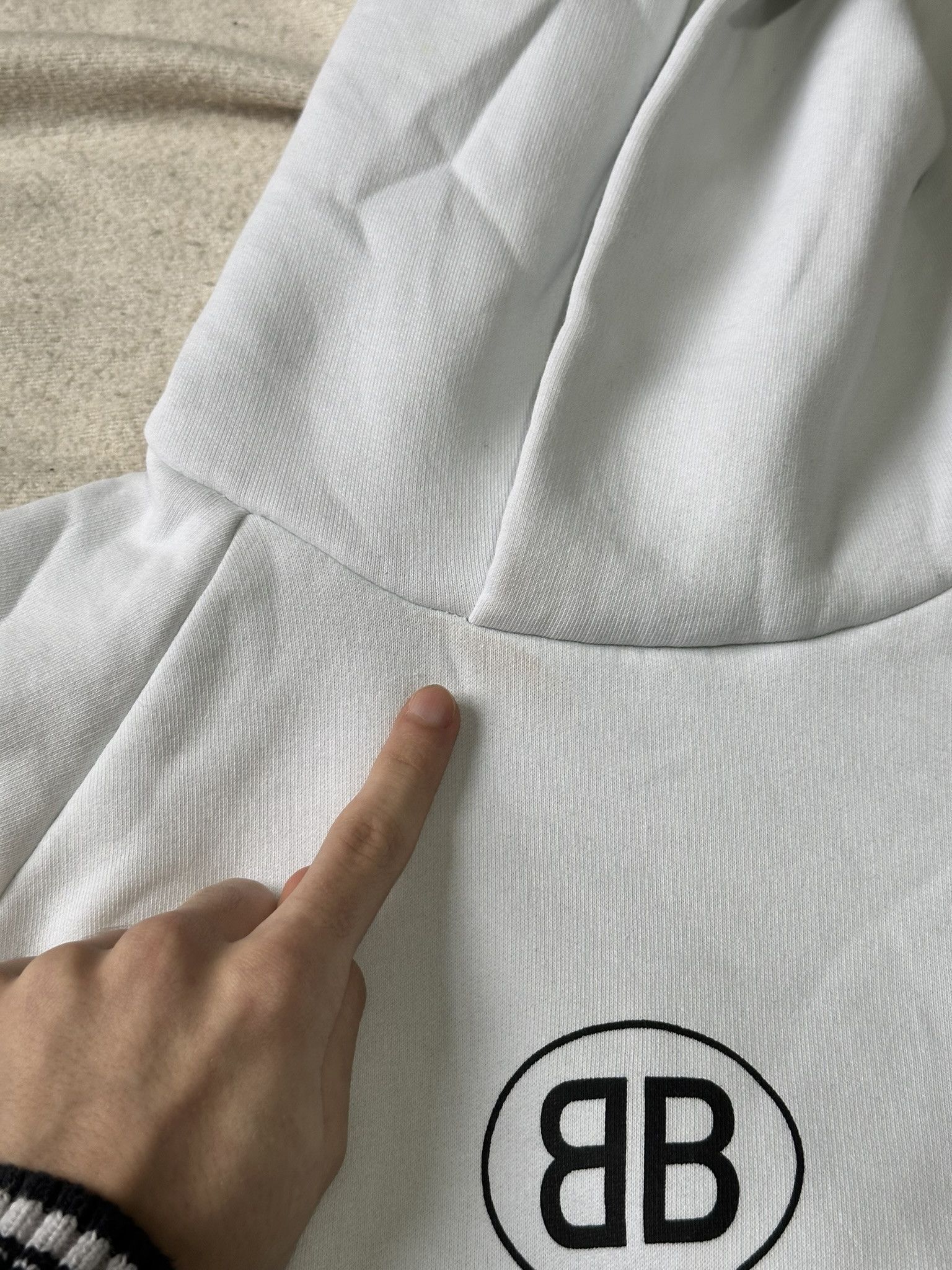 Balenciaga Balenciaga Sweatshirt Logo Mode White Hoodie Size S / US 4 / IT 40 - 9 Thumbnail