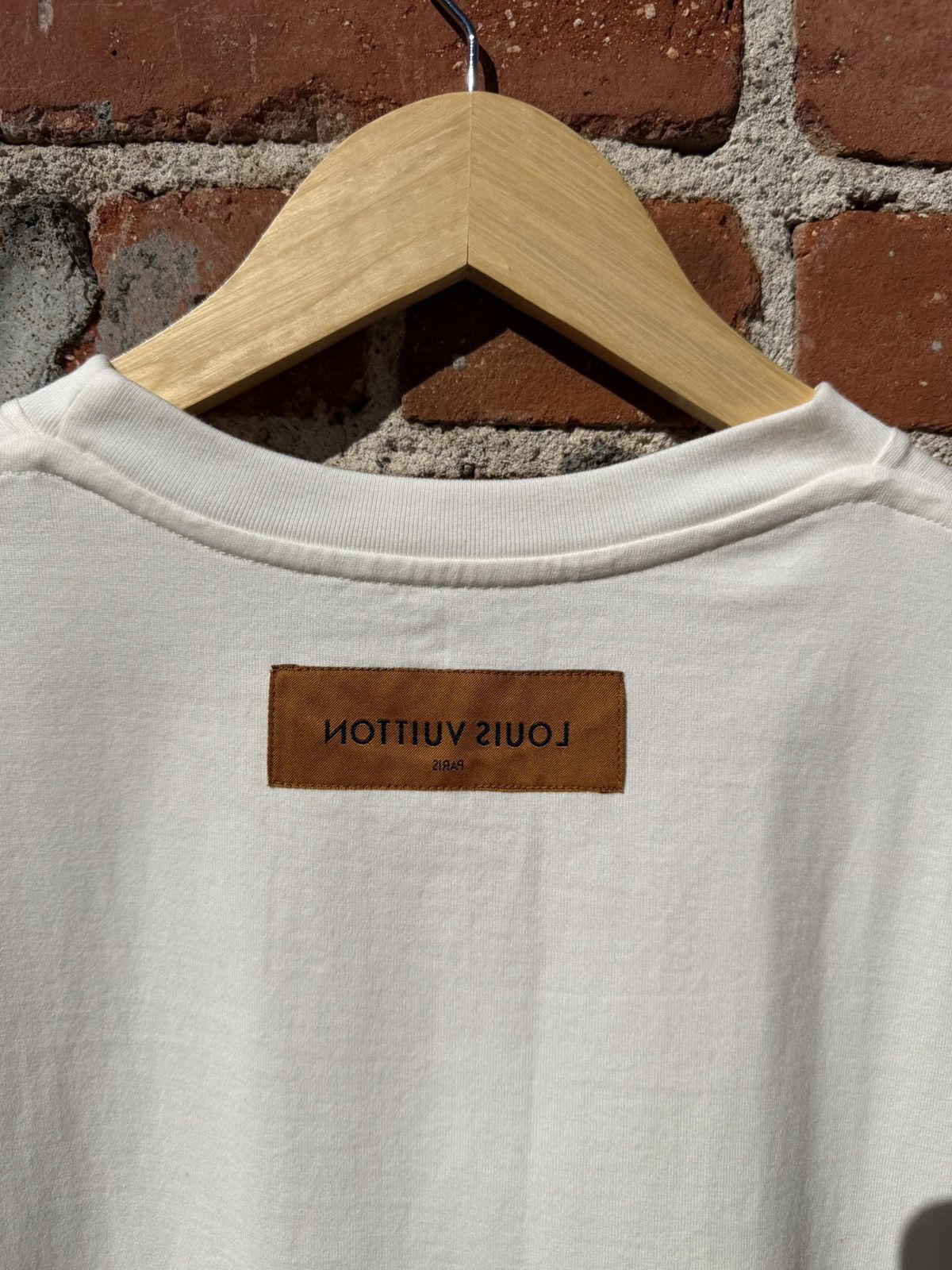 Louis Vuitton Louis Vuitton Graffiti T-Shirt Size US L / EU 52-54 / 3 - 10 Thumbnail