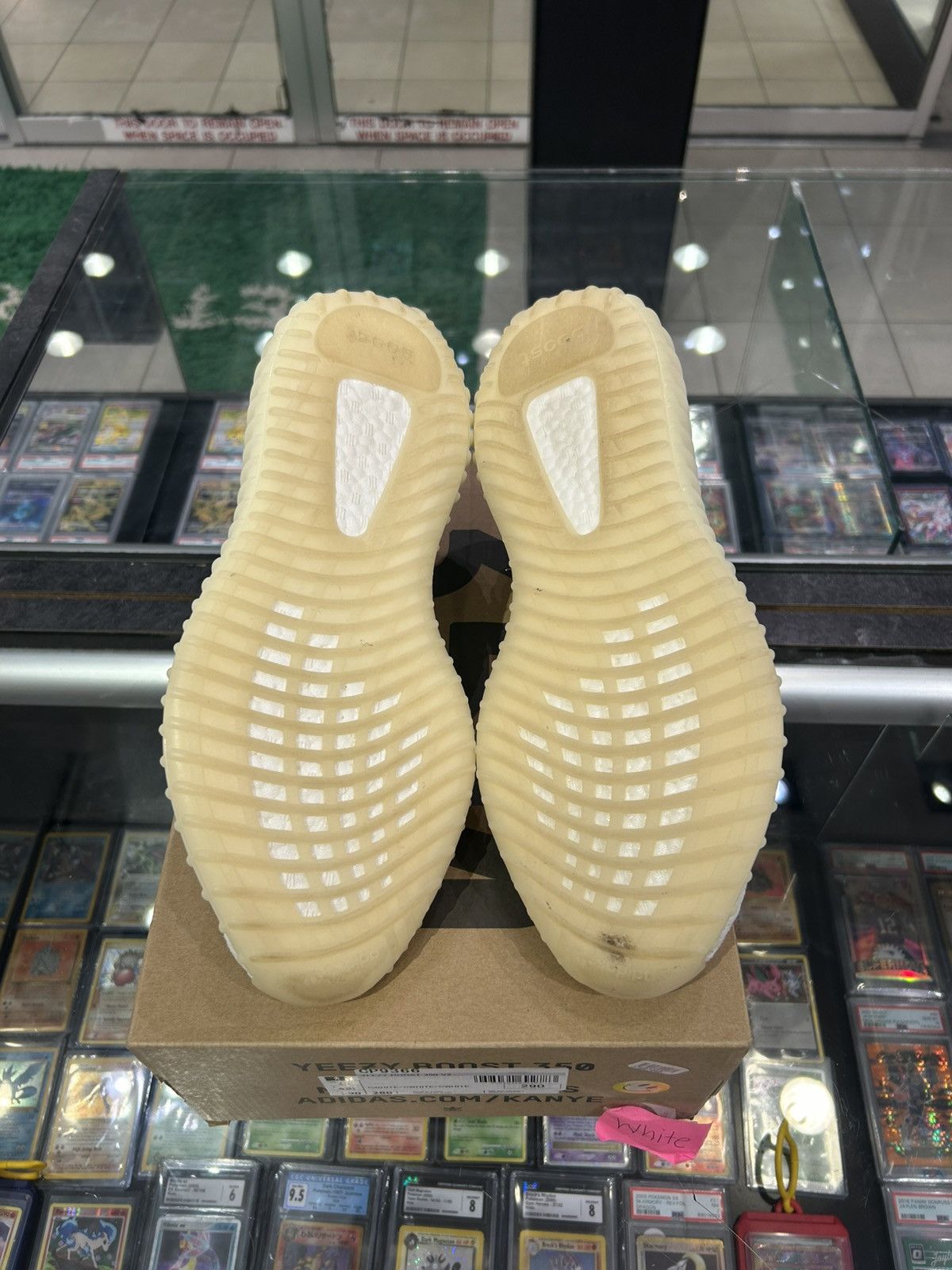 Adidas Yeezy 350 Cream 2018 Size US 11 / EU 44 - 10 Thumbnail