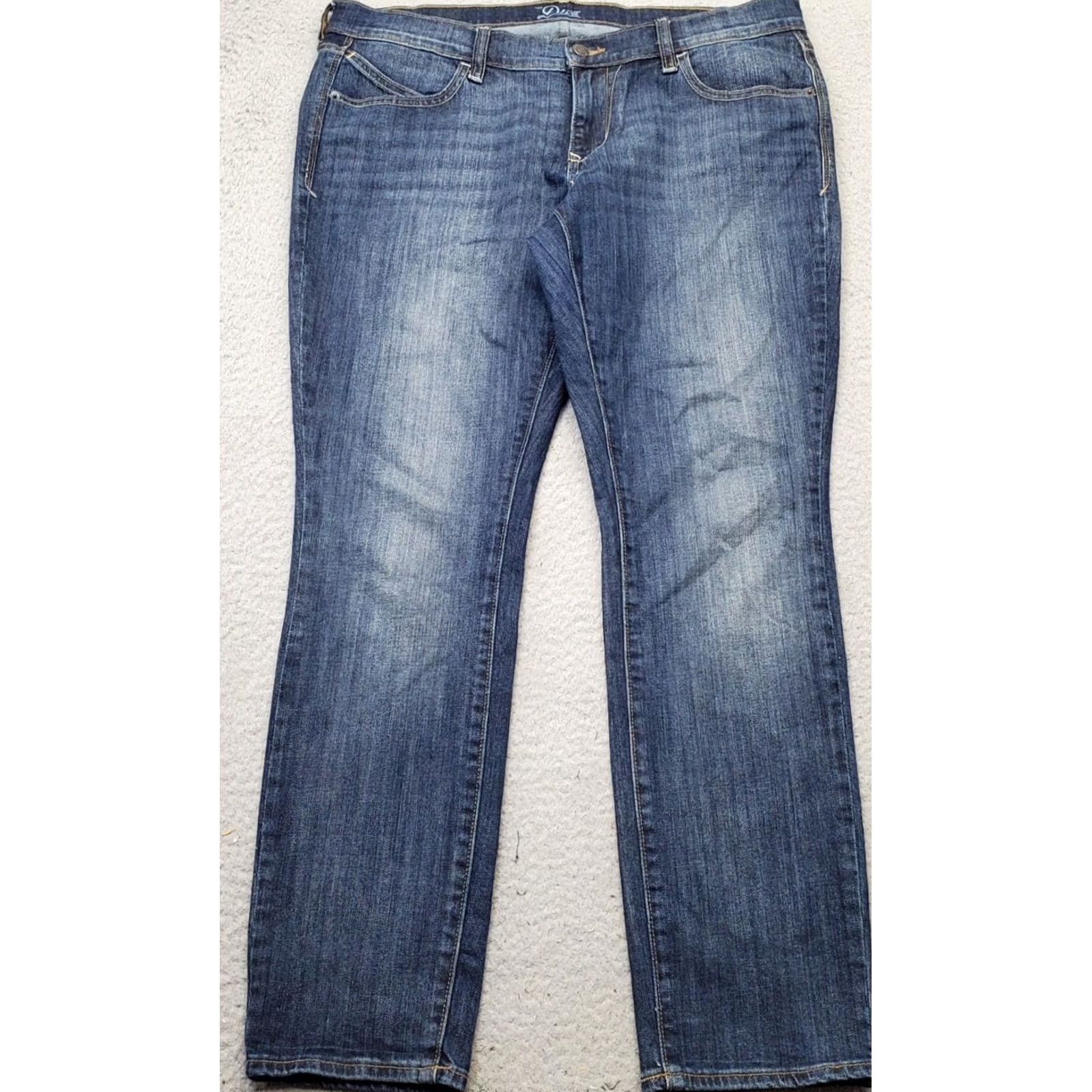 Old Navy Diva Jeans Womens 12S Blue Denim Whiskered Faded Skinny Leg Outdoor Old Navy Jeans Womens Size 12 Blue Denim Outdoor Skinny Womens Size 34" / US 12 / IT 48 - 2 Thumbnail