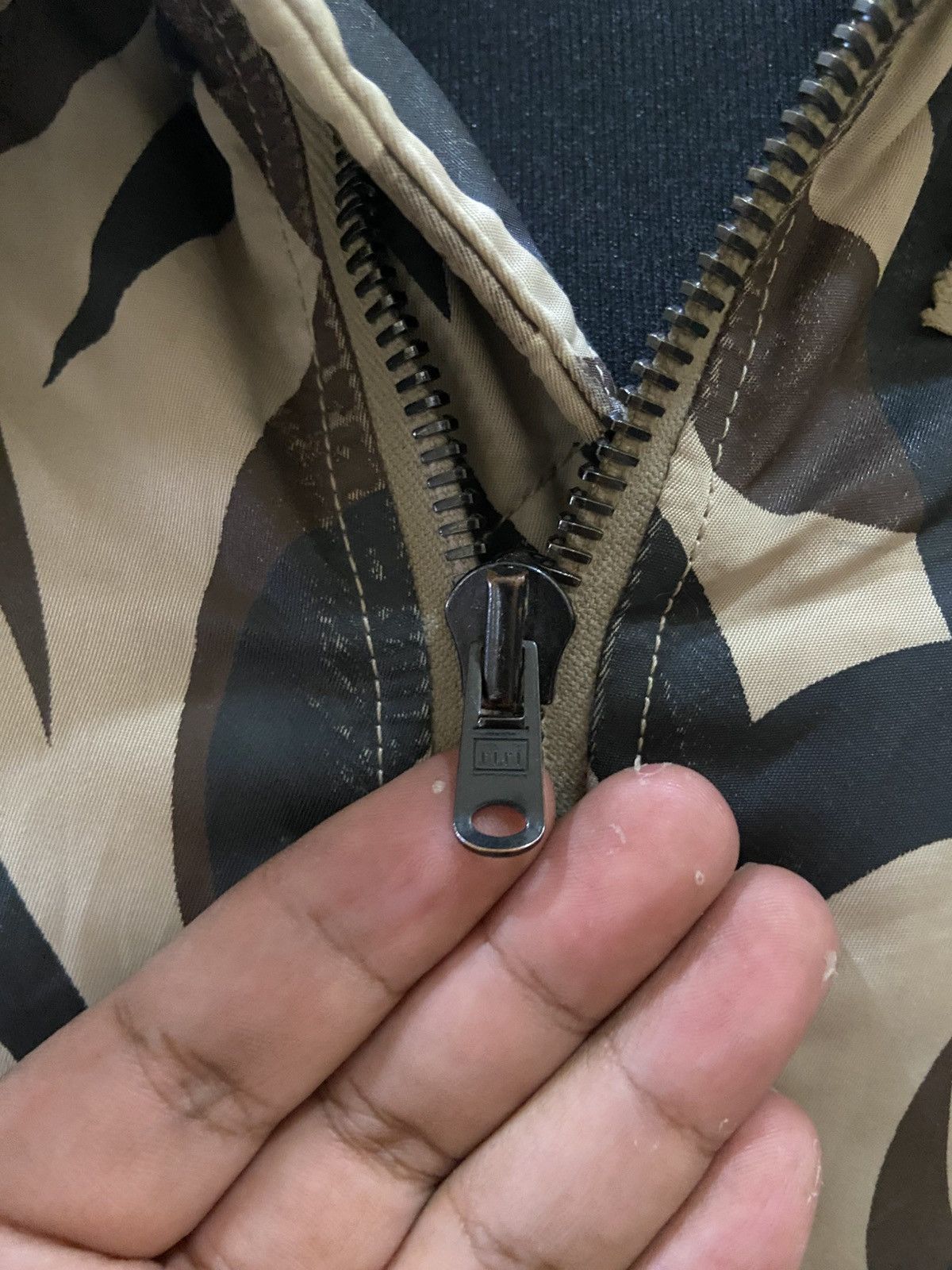 Number (N)ine AW04 NUMBER NINE TRIBAL CAMO PUFFER HOODED FAUX WINTERJACKET Size US S / EU 44-46 / 1 - 9 Thumbnail