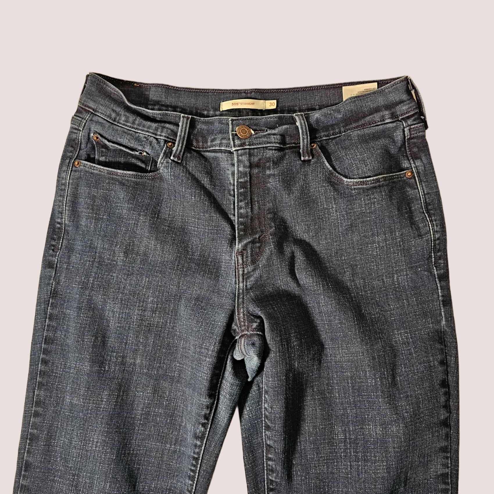 Levi's VINTAGE? No. Levi's 505 Womens Straight Jeans Blue Denim Size 30 Regular 5-Pocket Mid Rise Adult Womens Jeans Size 30" / US 8 / IT 44 - 1 Thumbnail