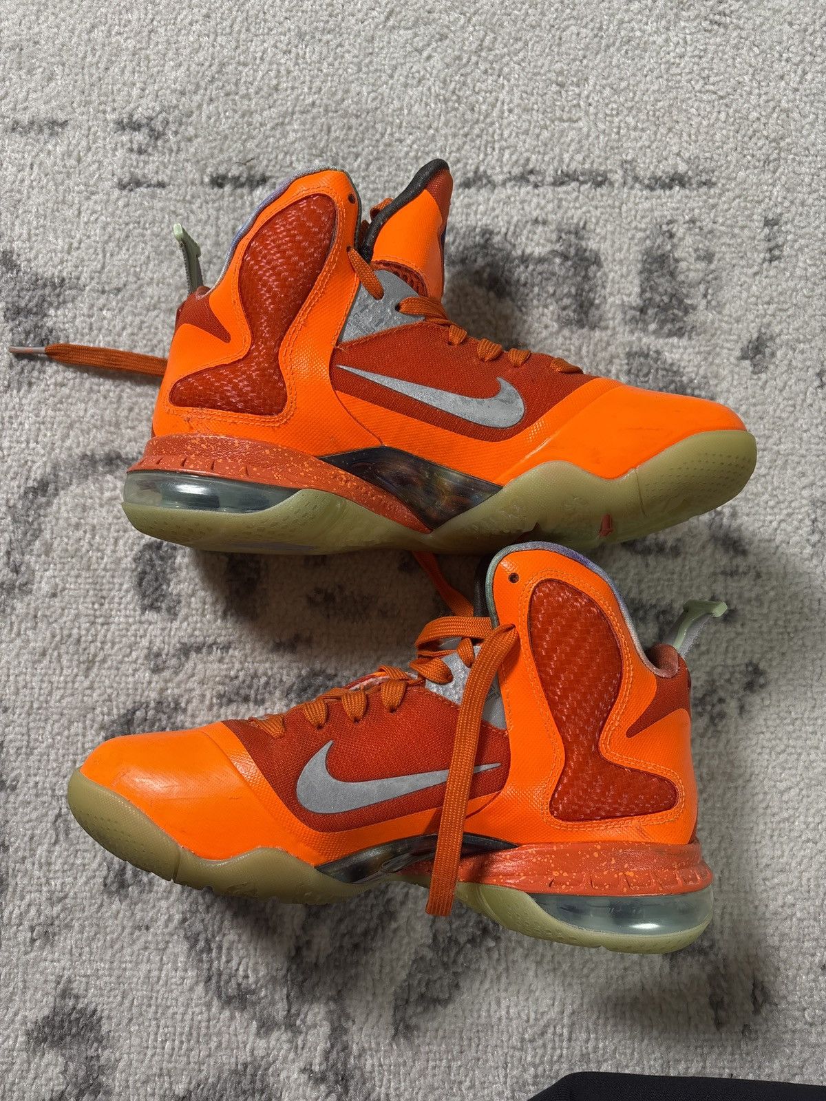 Nike GALAXY LEBRON (BIG BANG) 2012 Size US 5 / EU 37 - 5 Thumbnail