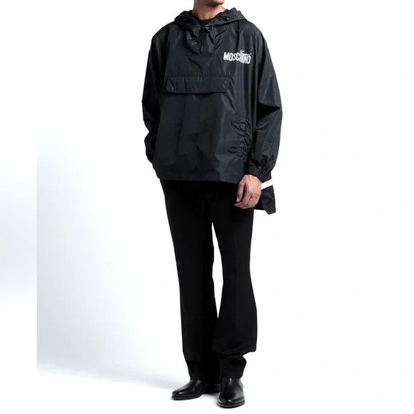 Moschino o1y0225 Logo Shell Hooded Jacket in Black Size US S / EU 44-46 / 1 - 7 Thumbnail