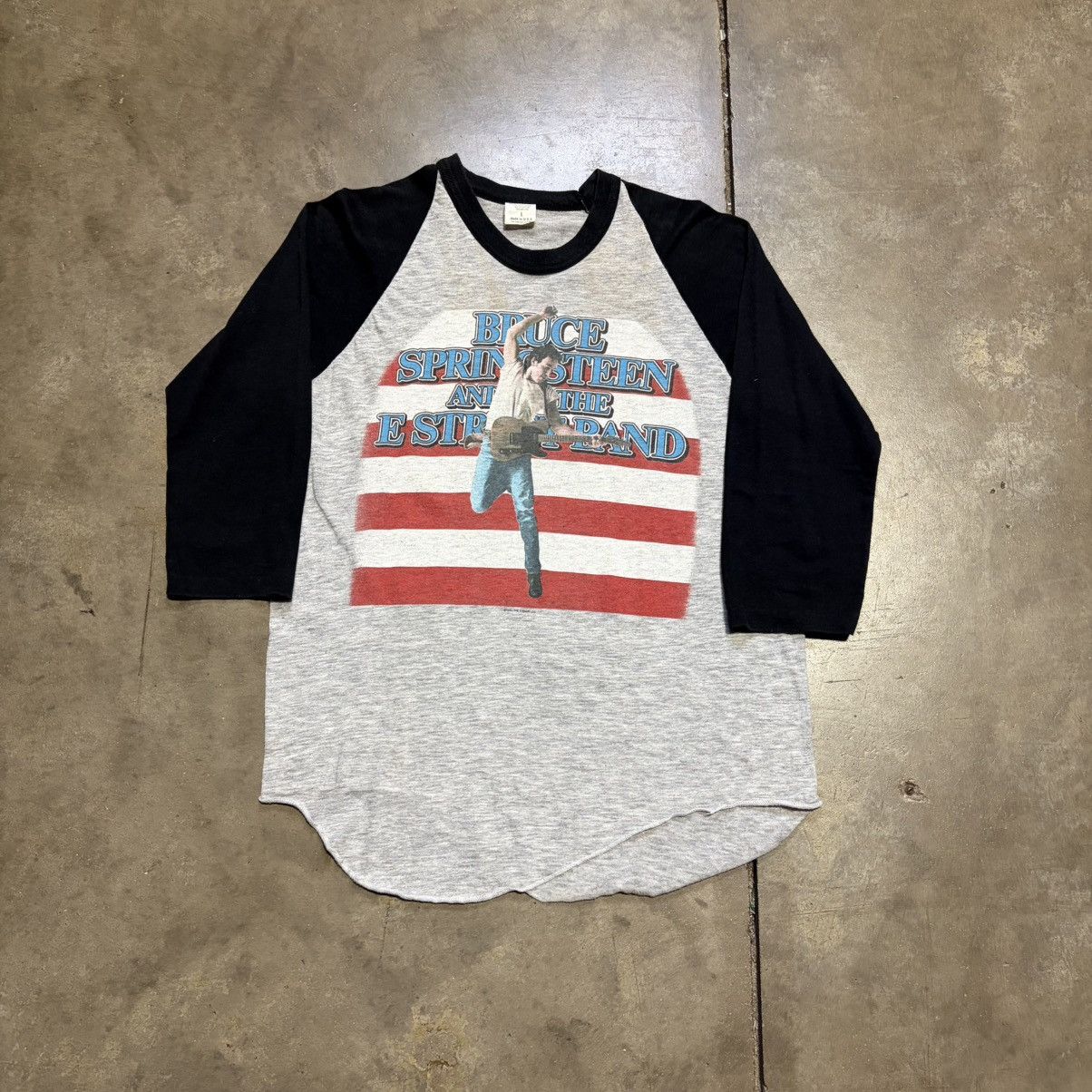 Band Tees Vintage 80s Bruce Springsteen Born in USA Raglan Band Tee Size US L / EU 52-54 / 3 - 1 Thumbnail