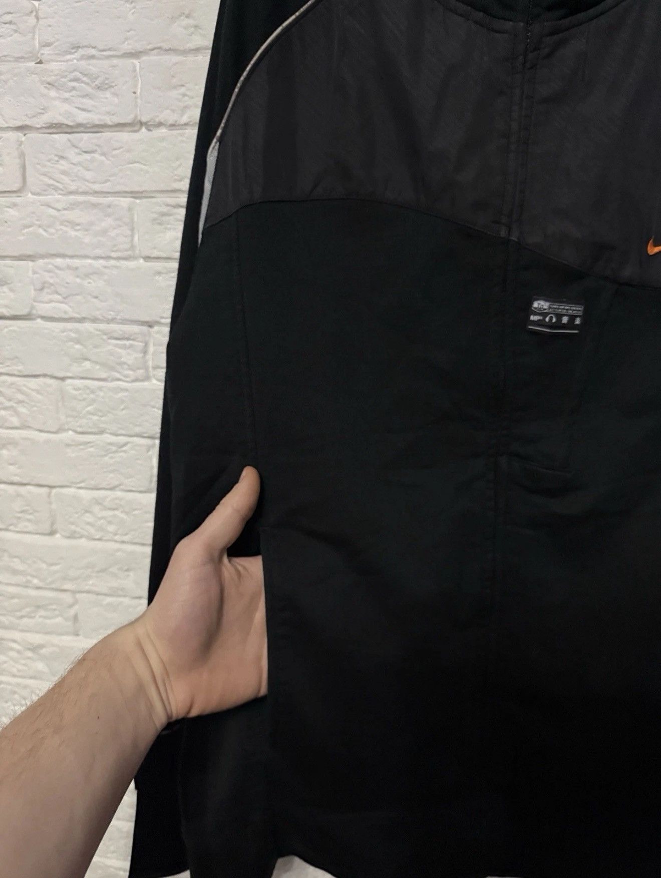 Nike Vintage Nike TN Light Jacket Full Zip Hooded Sz XL Size US XL / EU 56 / 4 - 5 Thumbnail