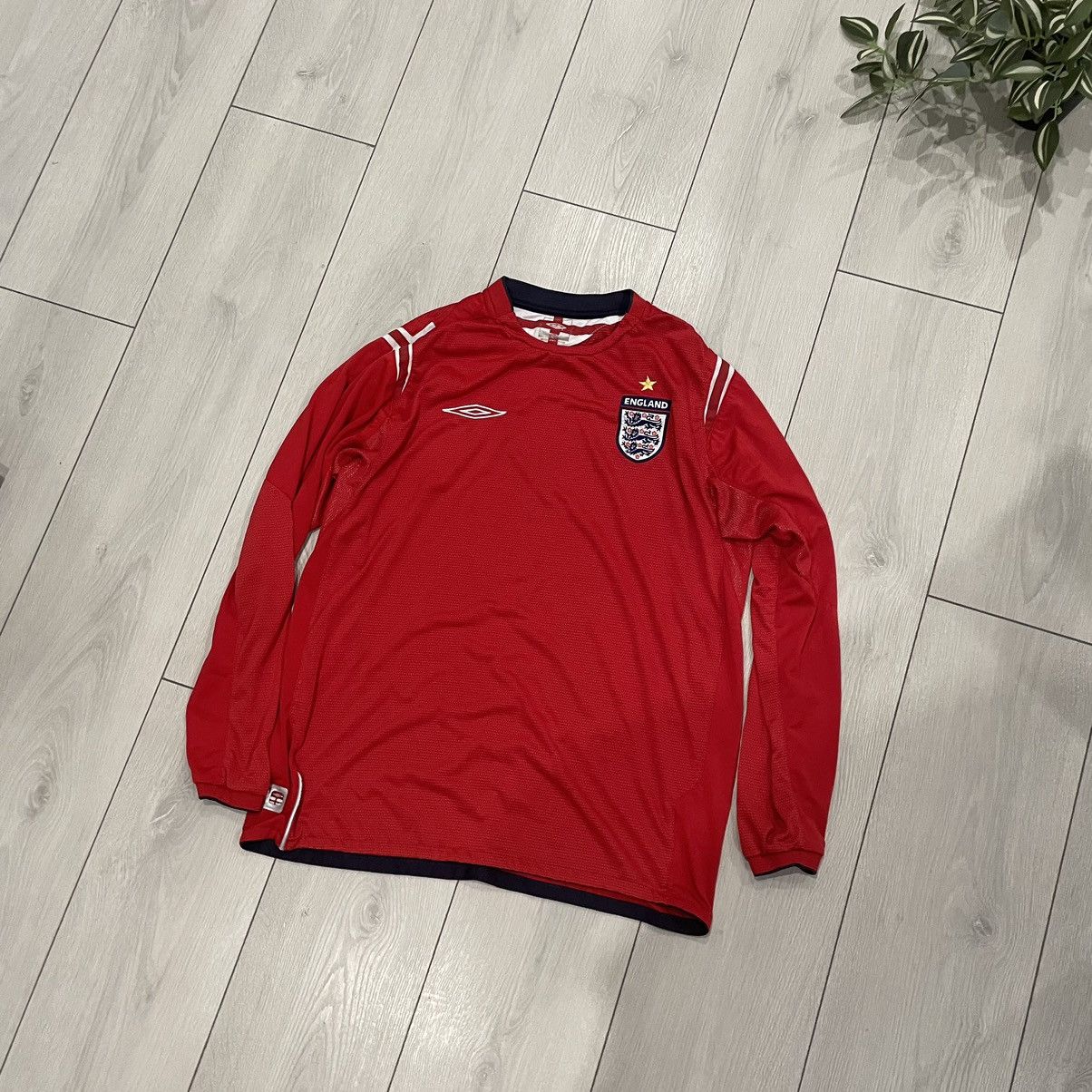 Umbro × Vintage Vintage Umbro England National longsleeve jersey goalkeeper Size US S / EU 44-46 / 1 - 1 Thumbnail