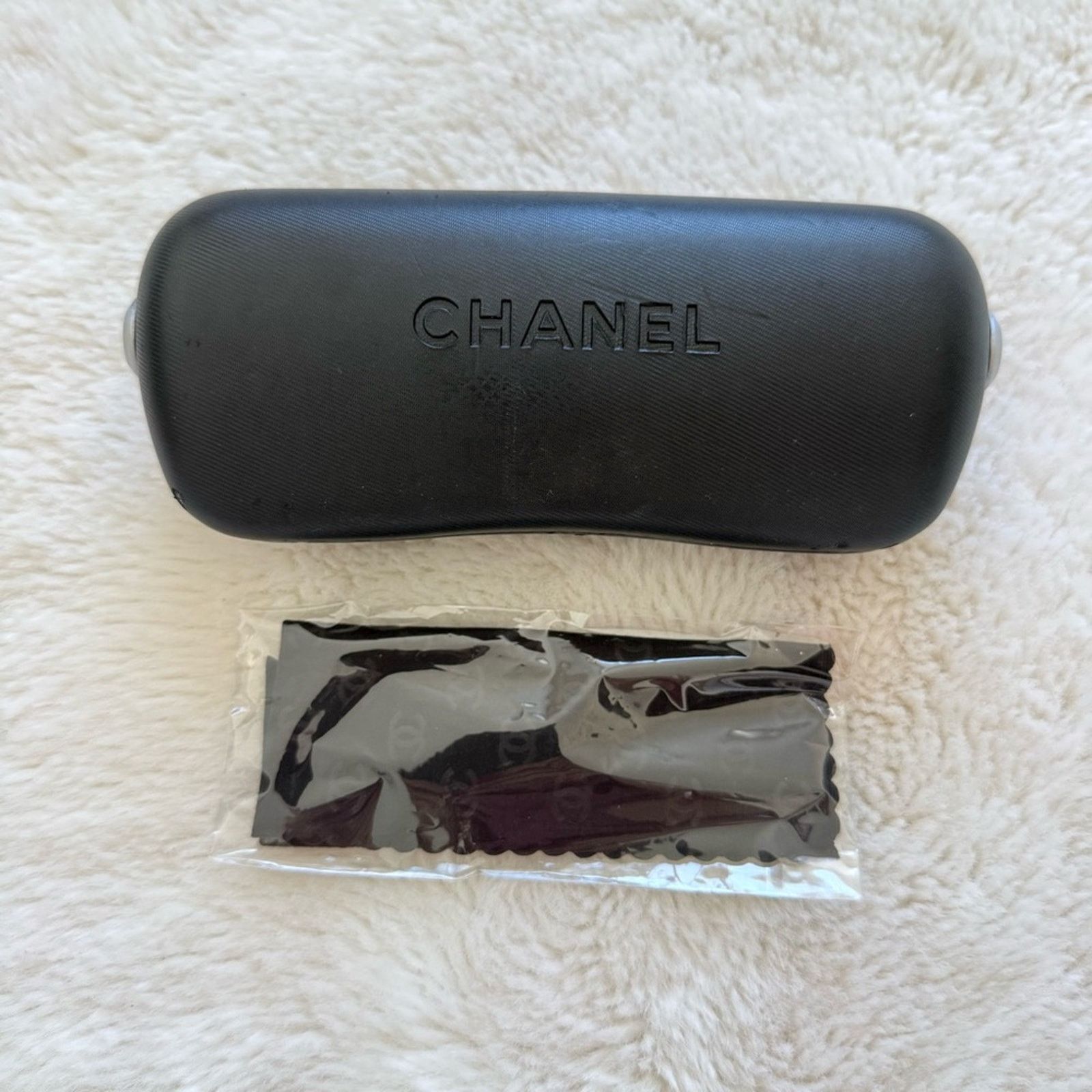 Chanel CHANEL vintage sunglasses case Authentic Size ONE SIZE - 1 Thumbnail