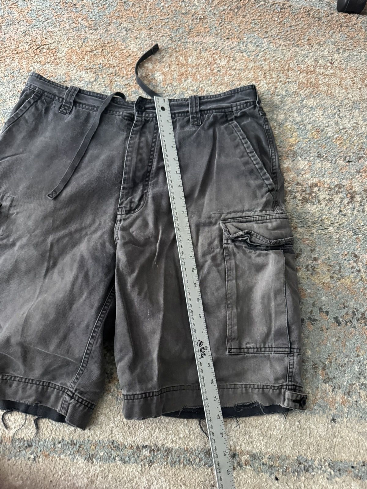 American Eagle Outfitters VTG American Eagle y2k Grey faded Cargo Shorts 34 Size US 34 / EU 50 - 8 Thumbnail
