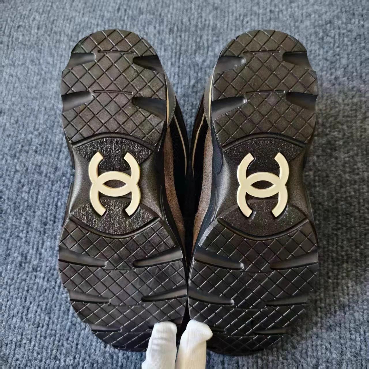 Chanel Chanel Classic CC Logo Black & Gray Sneakers Size US 5.5 / IT 35.5 - 6 Thumbnail