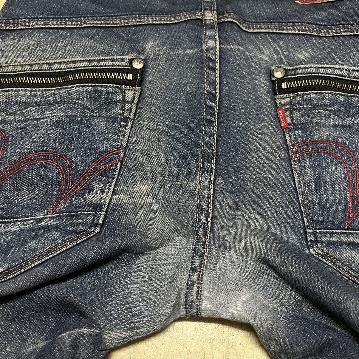 Edwin Edwin Blue Trip Distressed Design Denim Jeans Size US 33 - 16 Thumbnail