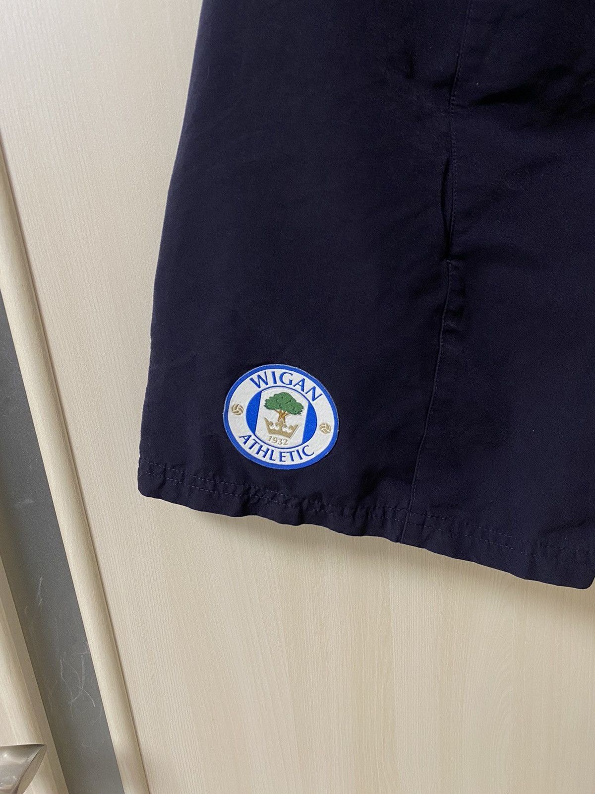 Puma Vintage Puma Wigan Soccer shorts - Size M Size US 34 / EU 50 - 4 Thumbnail