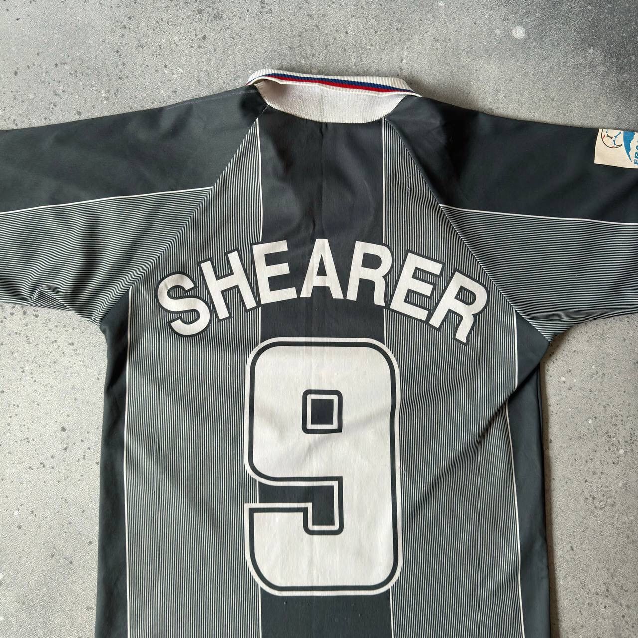 Vintage 1998 England #9 SHEARER Fan Soccer Retro Jersey Size US S / EU 44-46 / 1 - 3 Thumbnail
