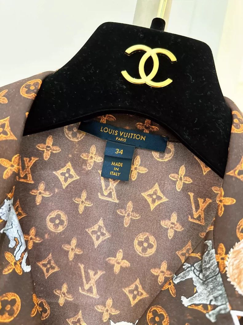 Louis Vuitton Louis Vuitton size 34 Cat shirt full of logo shirt 2503-Ne Size US M / EU 48-50 / 2 - 7 Thumbnail