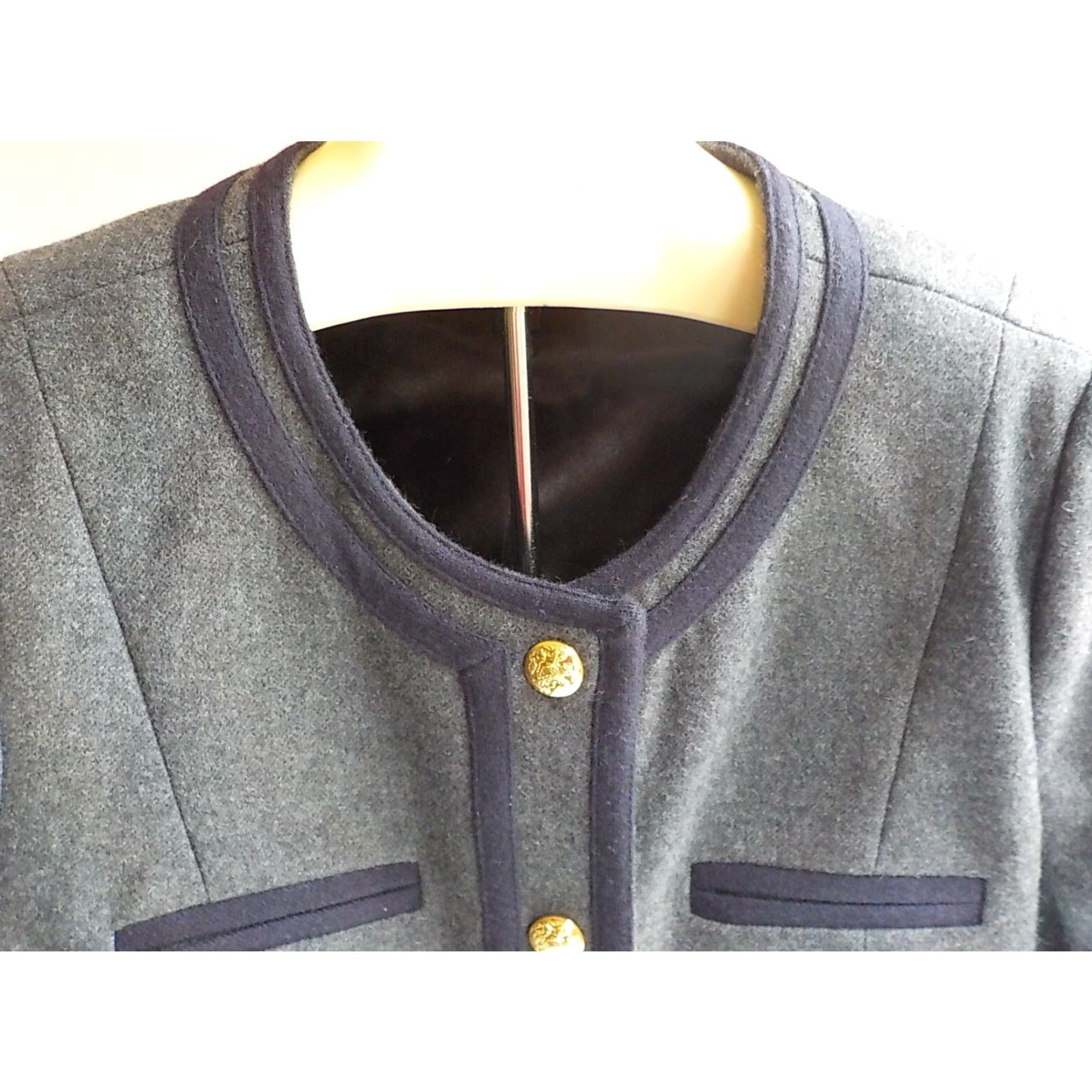 J.Crew J. Crew Wool Blazer 100% Wool Button Front Short Gray Navy Trim SZ 8 Womens Jacket Size 30" / US 8 / IT 44 - 2 Thumbnail