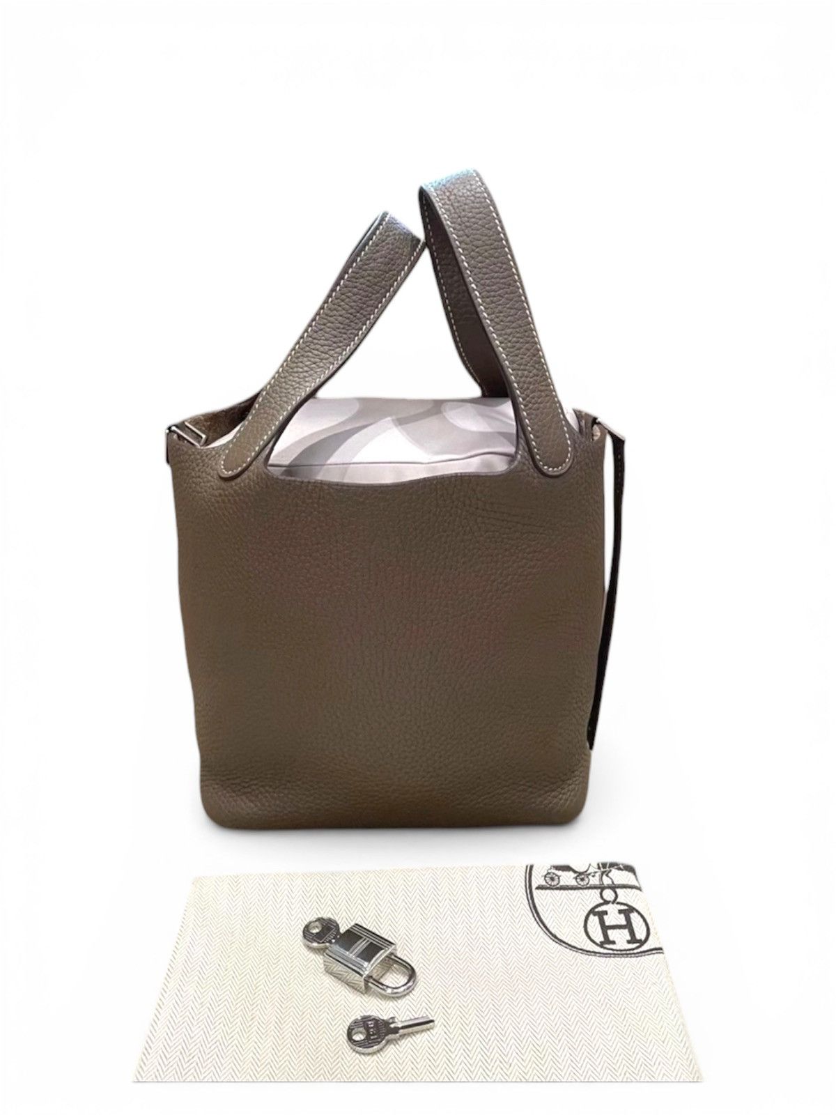 Hermes Hermes 2022 Picotin Lock 22 Bucket Handbag in Etoup Size ONE SIZE - 2 Thumbnail