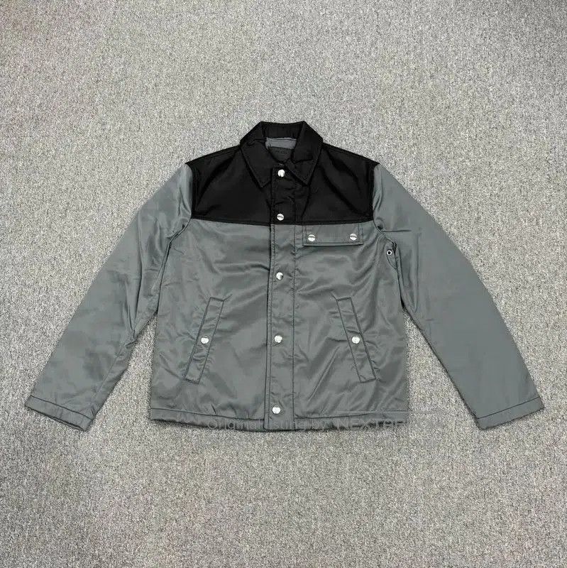 Prada Prada Gray Nylon Men's Jacket. Size US S / EU 44-46 / 1 - 1 Thumbnail