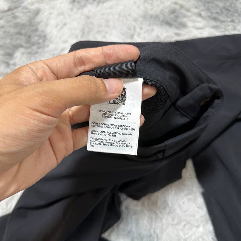 Arc'teryx Arcteryx ACROPLE JOGGER Black Sweatpants Size US 32 / EU 48 - 7 Thumbnail