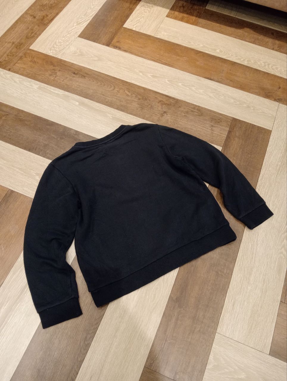 A.P.C. A.P.C RUE MADAME PARIS CROPPED CREWNECK - SIZE M Size M / US 6-8 / IT 42-44 - 9 Thumbnail