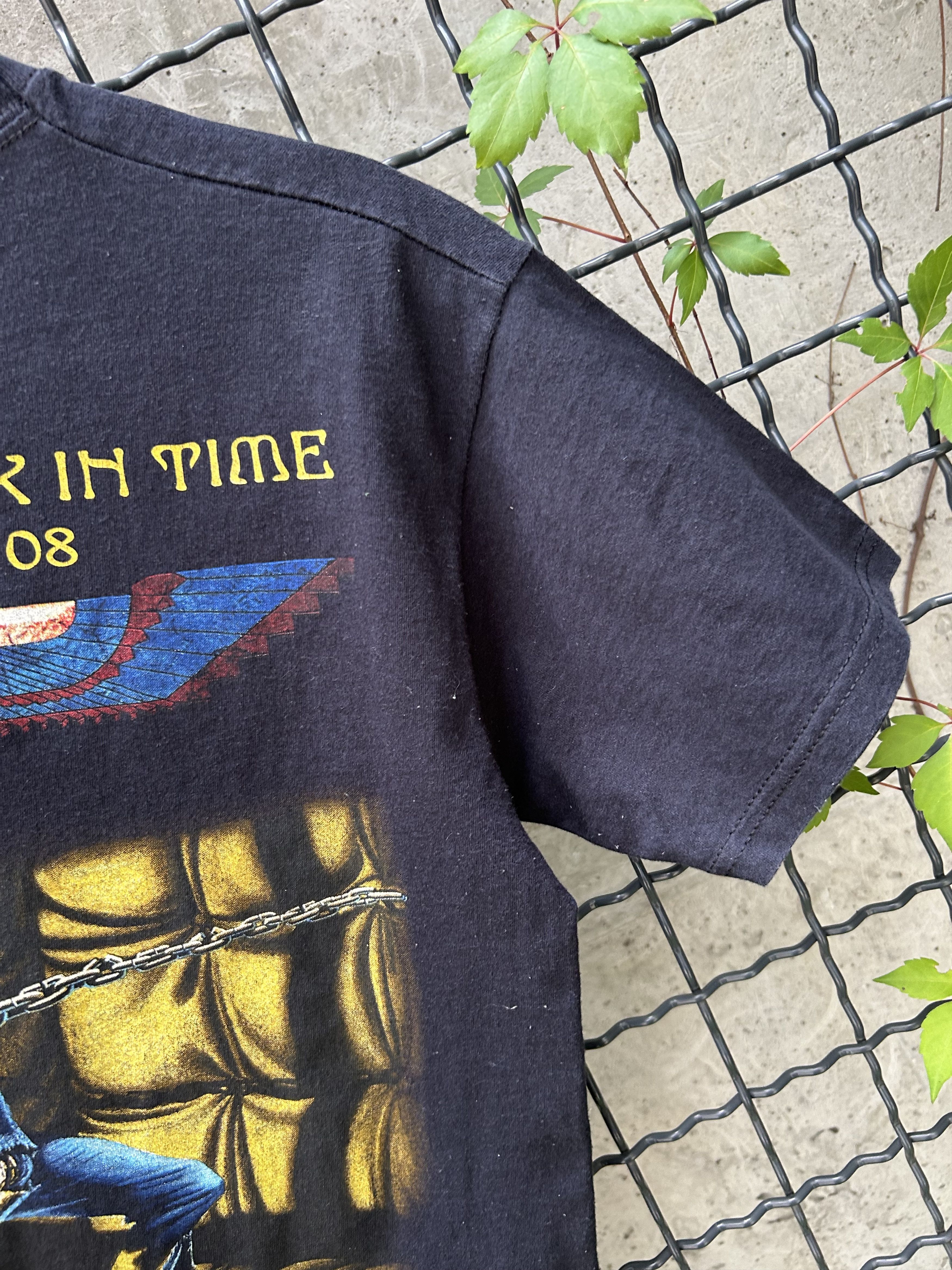 Band Tees Vintage 2005 Iron Maiden Rock Band Tour T-shirt Size US S / EU 44-46 / 1 - 14 Thumbnail